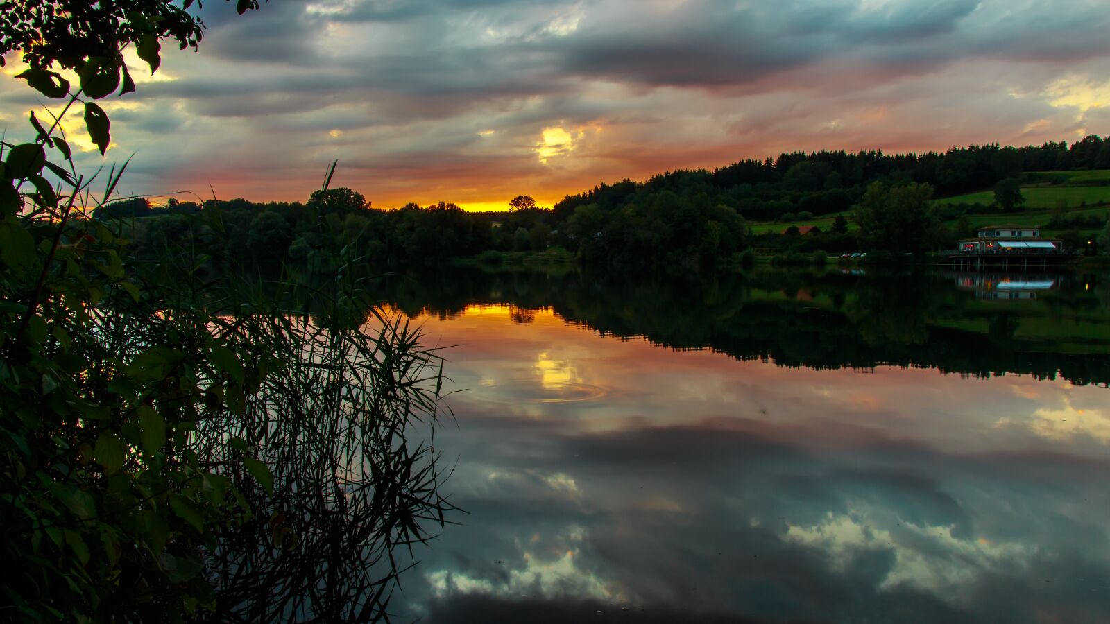 Canon EOS 650D (EOS Rebel T4i / EOS Kiss X6i) sample photo. Sunset, target began, lake photography
