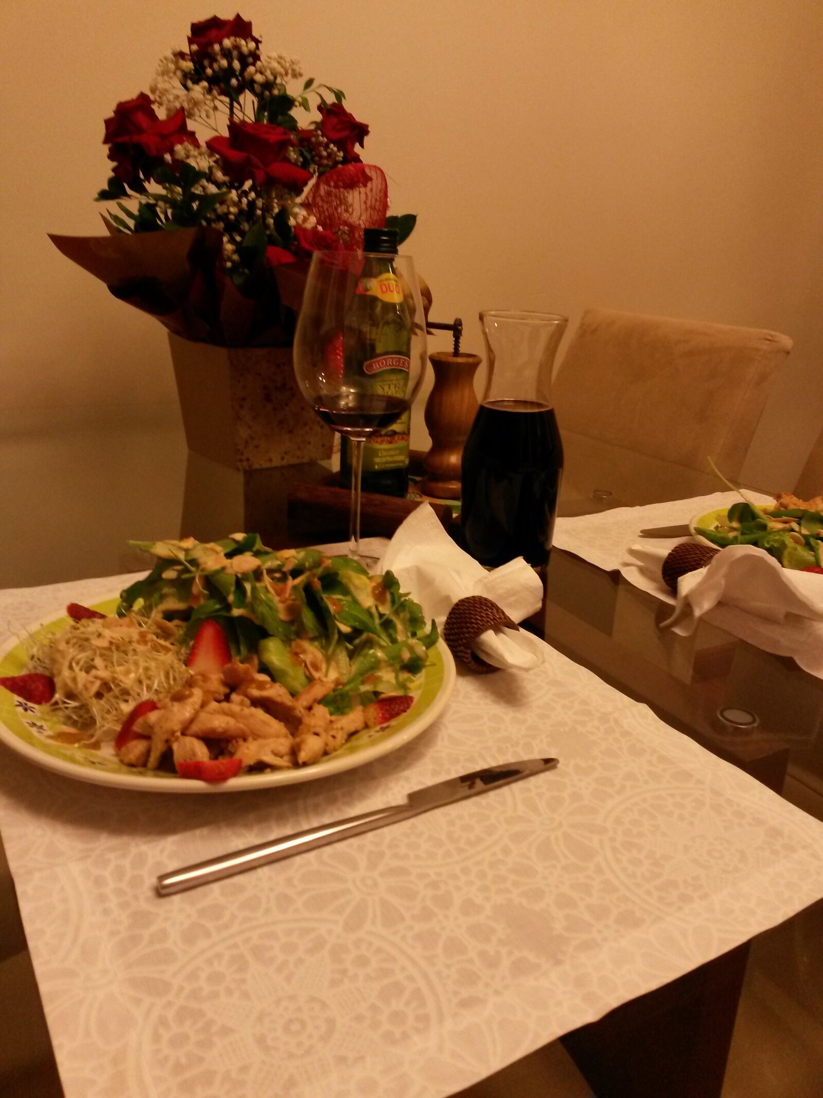 Samsung Galaxy S4 Mini sample photo. Dinner, love, romance photography