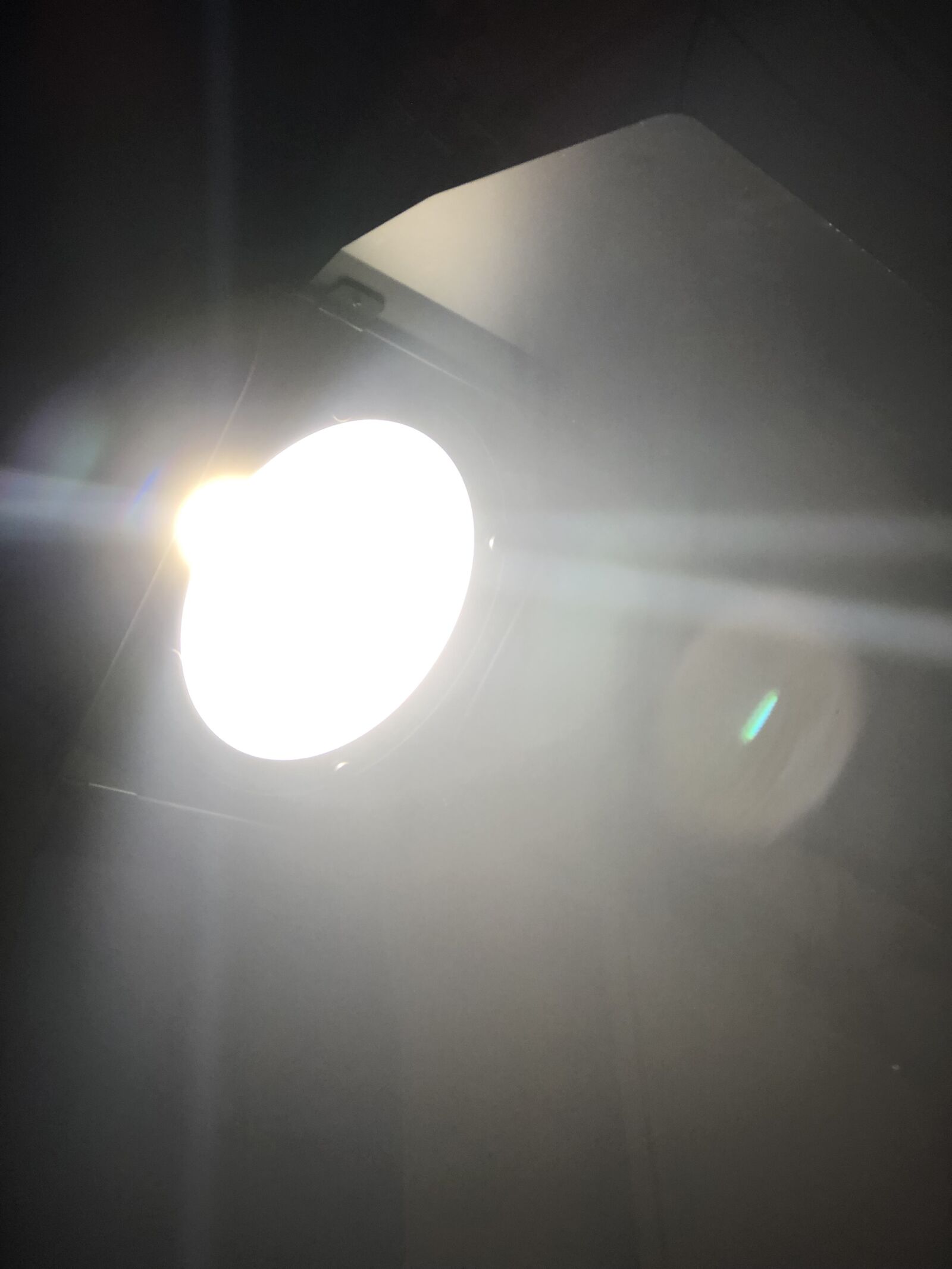 iPhone 8 Plus back dual camera 6.6mm f/2.8 sample photo. Luz, drama, fresnel photography