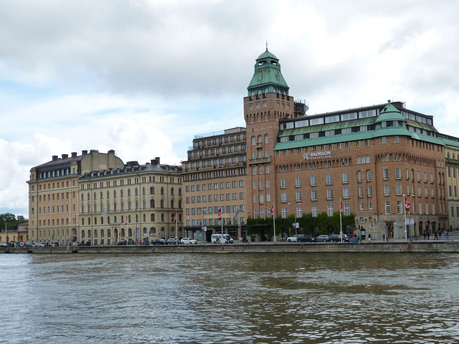 Panasonic Lumix DMC-FZ150 sample photo. Stockholm, sweden, architecture photography
