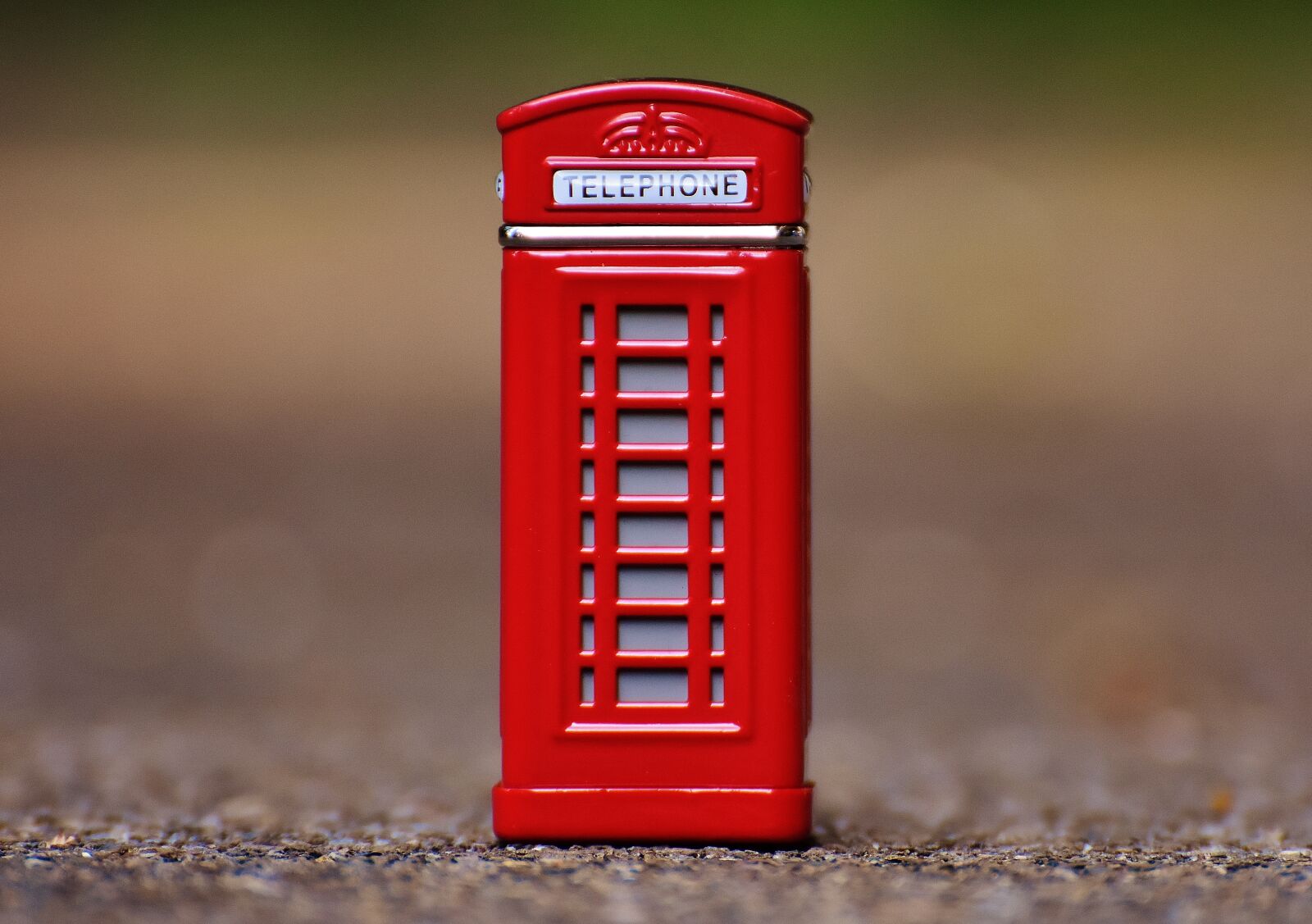 Nikon D7200 sample photo. Phone booth, english, phone photography