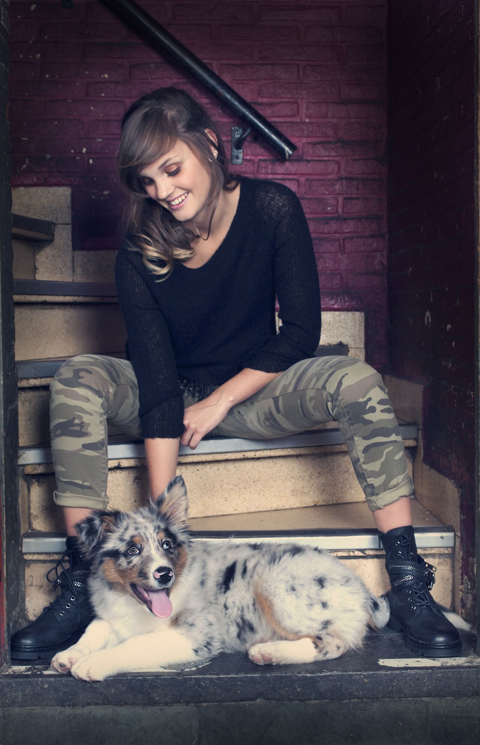 Nikon D5000 sample photo. Woman, stairs, dog photography