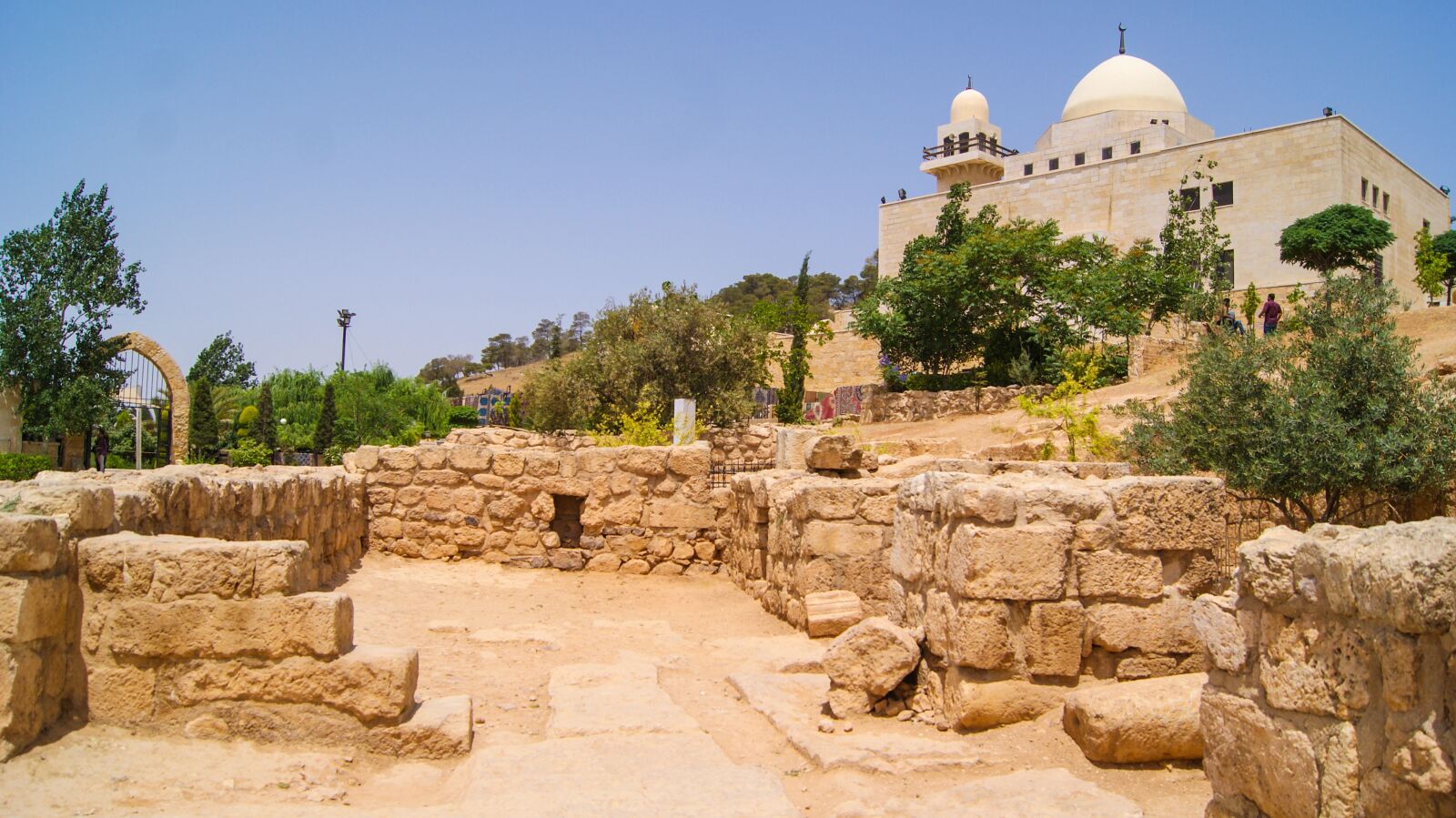 Sony Alpha DSLR-A230 sample photo. Landscape, amman, jordan photography