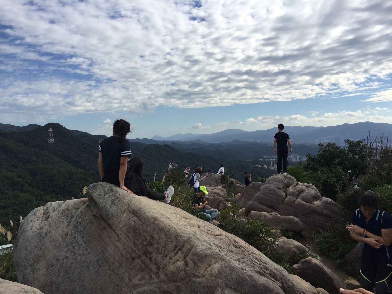 iPhone 6 Plus back camera 4.15mm f/2.2 sample photo. Taipei, mountain climbing, landscape photography