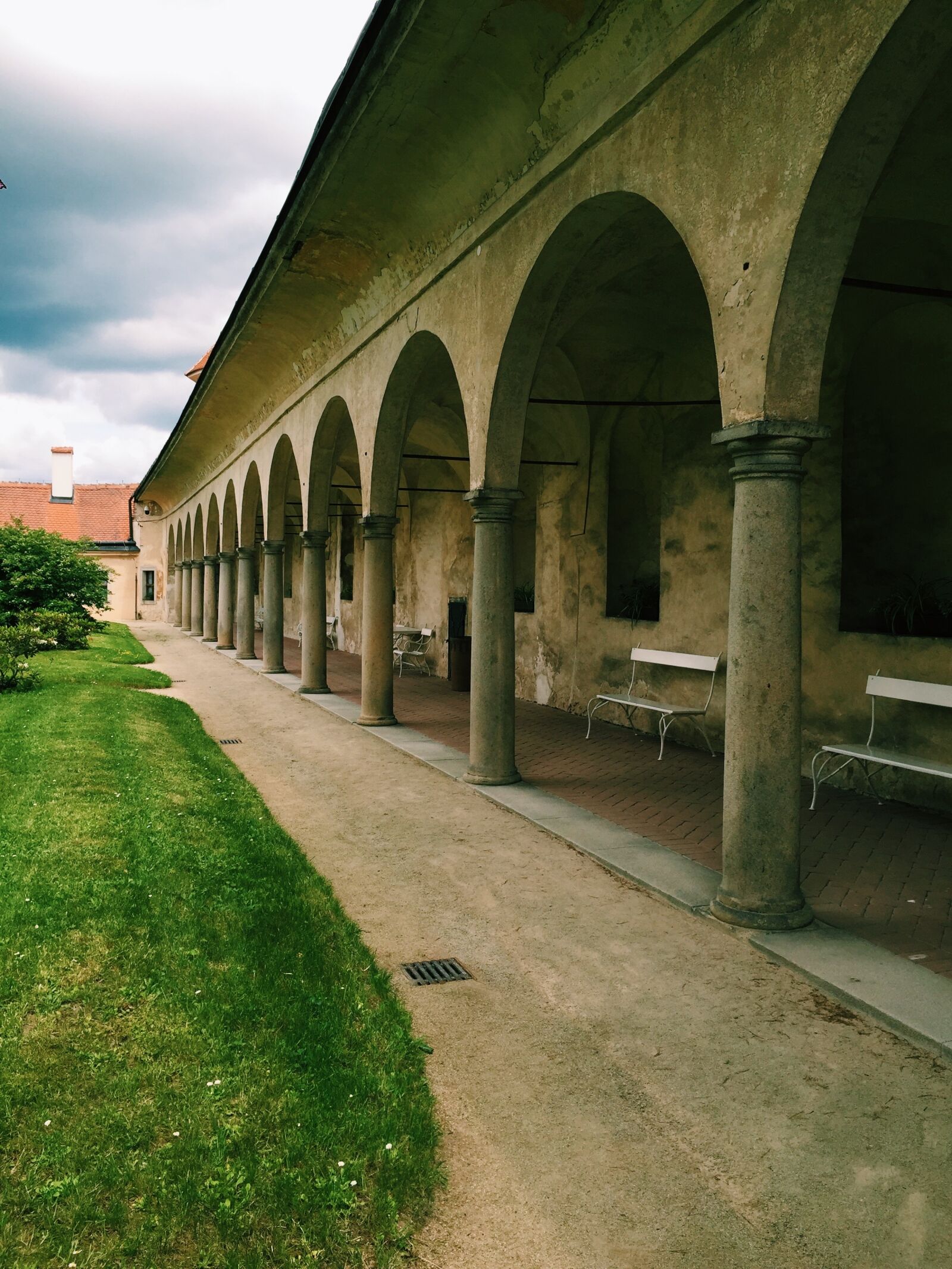 iPhone 6 Plus back camera 4.15mm f/2.2 sample photo. Telc, city, czech photography