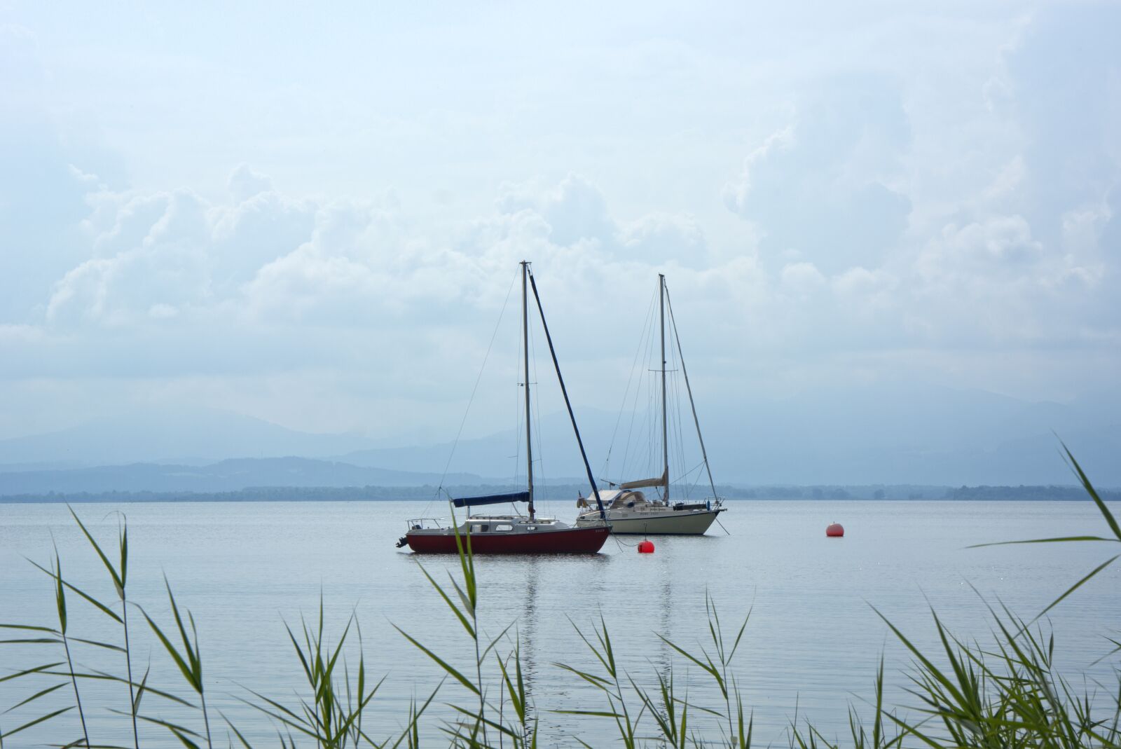 18.0-105.0mm f/3.5-f/5.6 sample photo. Boats, anchorage, water photography