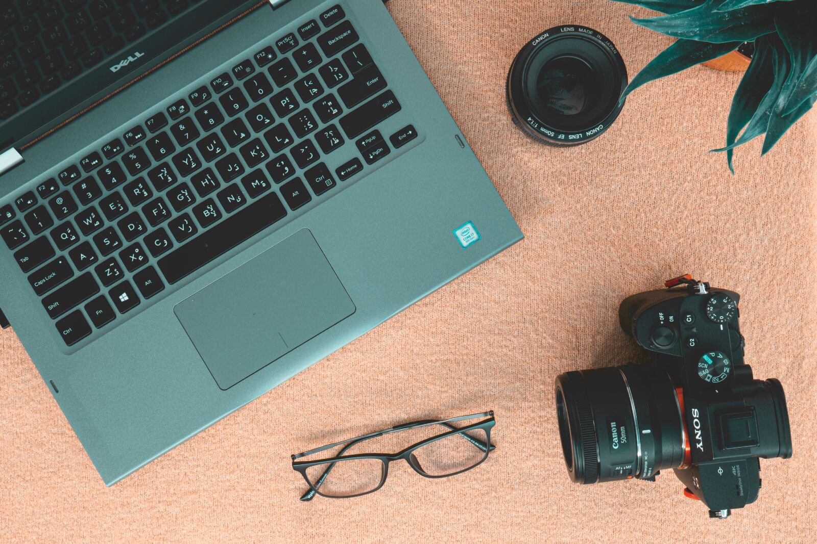 Canon EOS 6D sample photo. Laptop, glass, computer photography