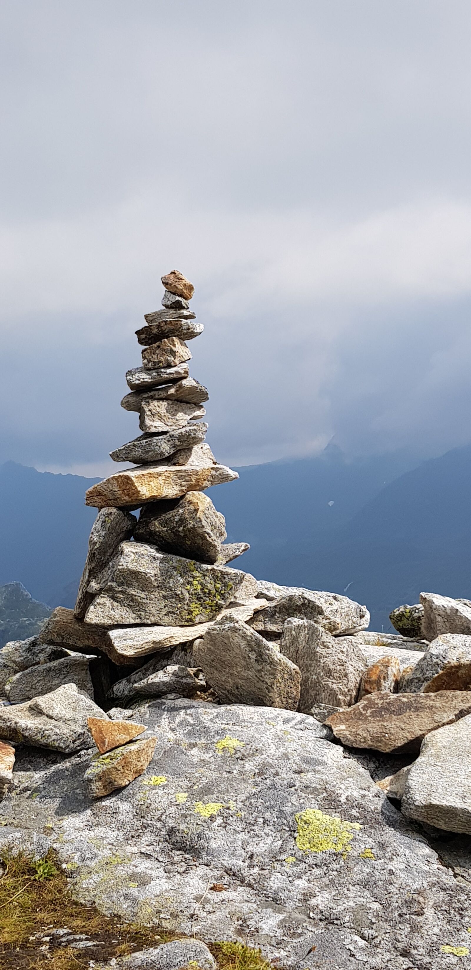 Samsung Galaxy S8 sample photo. Stones, milestone, landmark photography