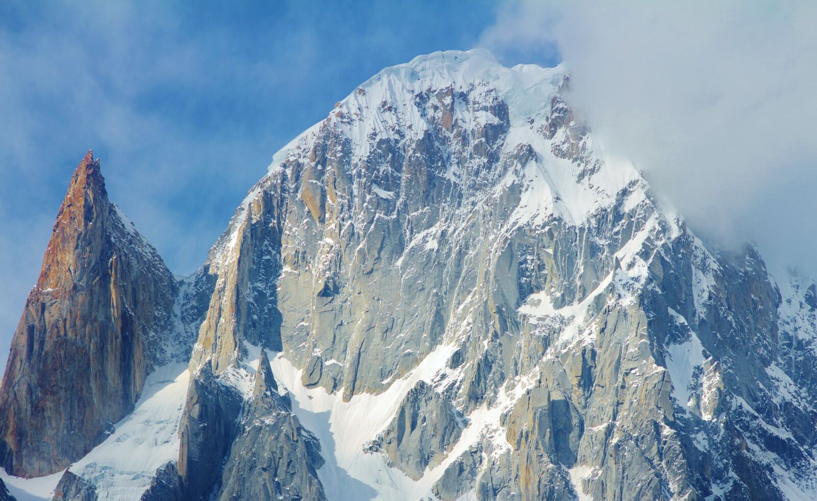 Canon EOS 700D (EOS Rebel T5i / EOS Kiss X7i) sample photo. Ladyfinger, mountain, pakistan photography