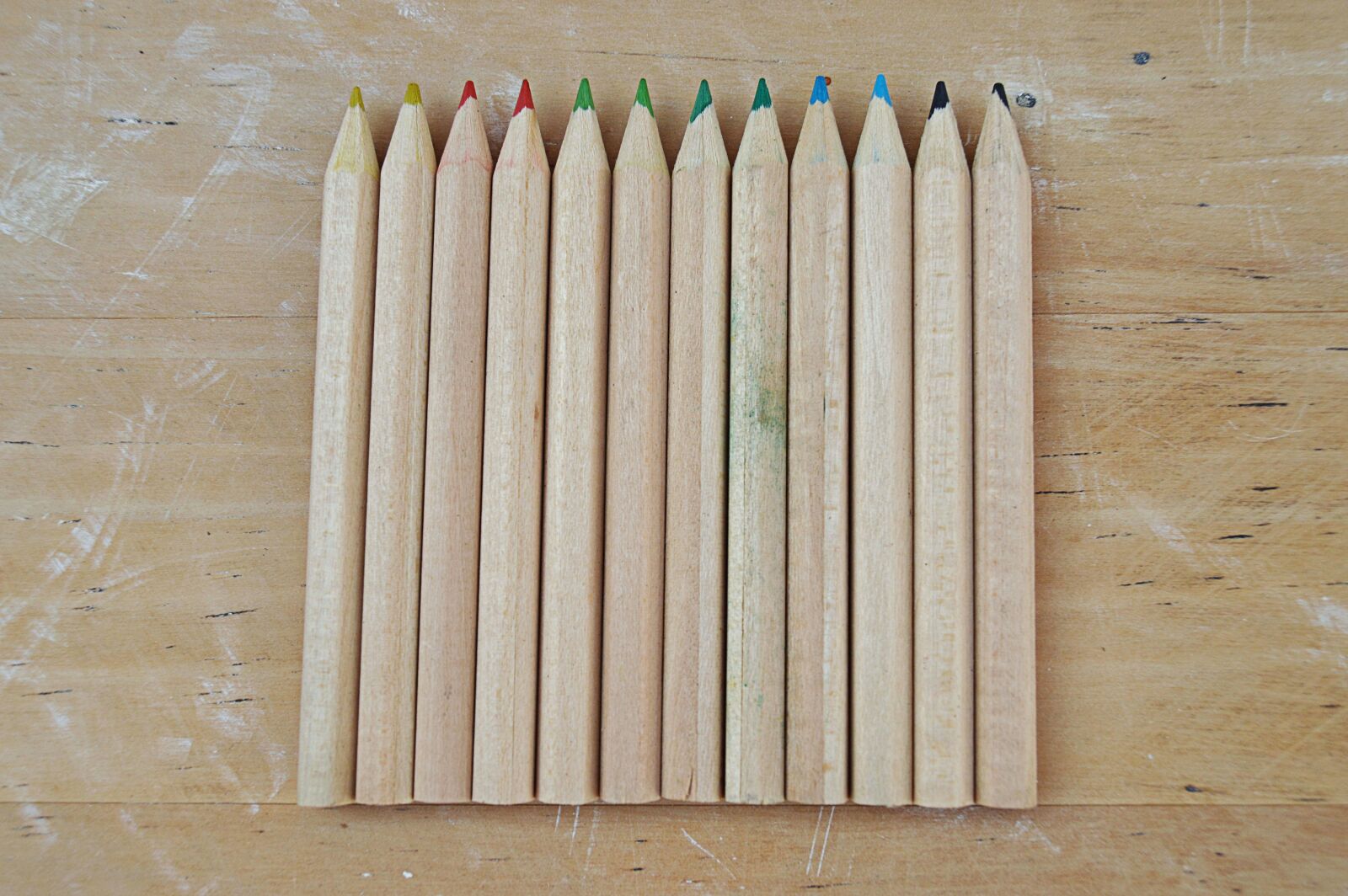 Nikon D3200 sample photo. Colored pencils, wood, colors photography