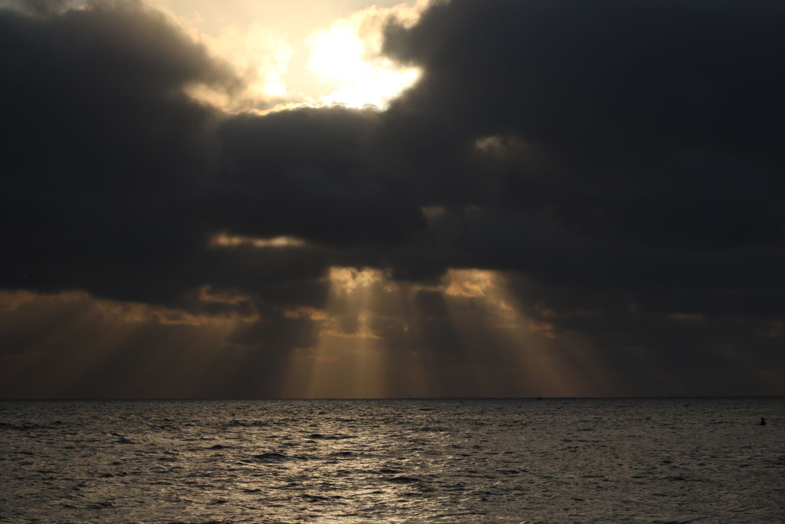 Canon EF 75-300mm f/4-5.6 sample photo. Cloud, heaven, ocean, sun photography