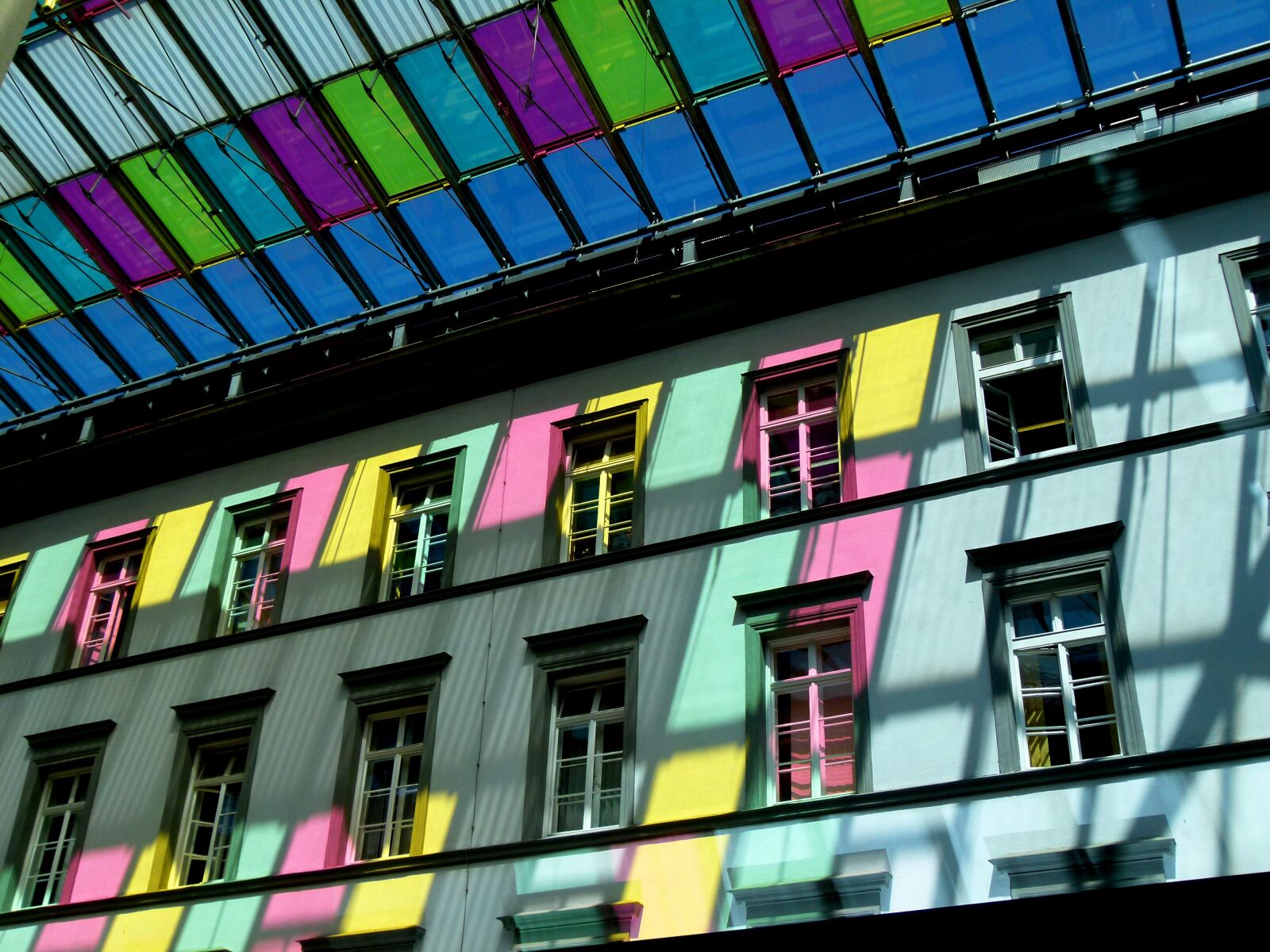 Panasonic Lumix DMC-FZ100 sample photo. Colorful, building, architecture photography