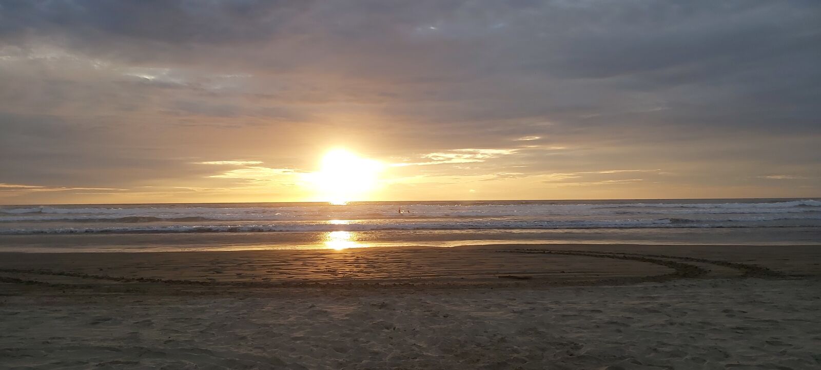 Samsung Galaxy A70 sample photo. Beach, sun, sunset photography