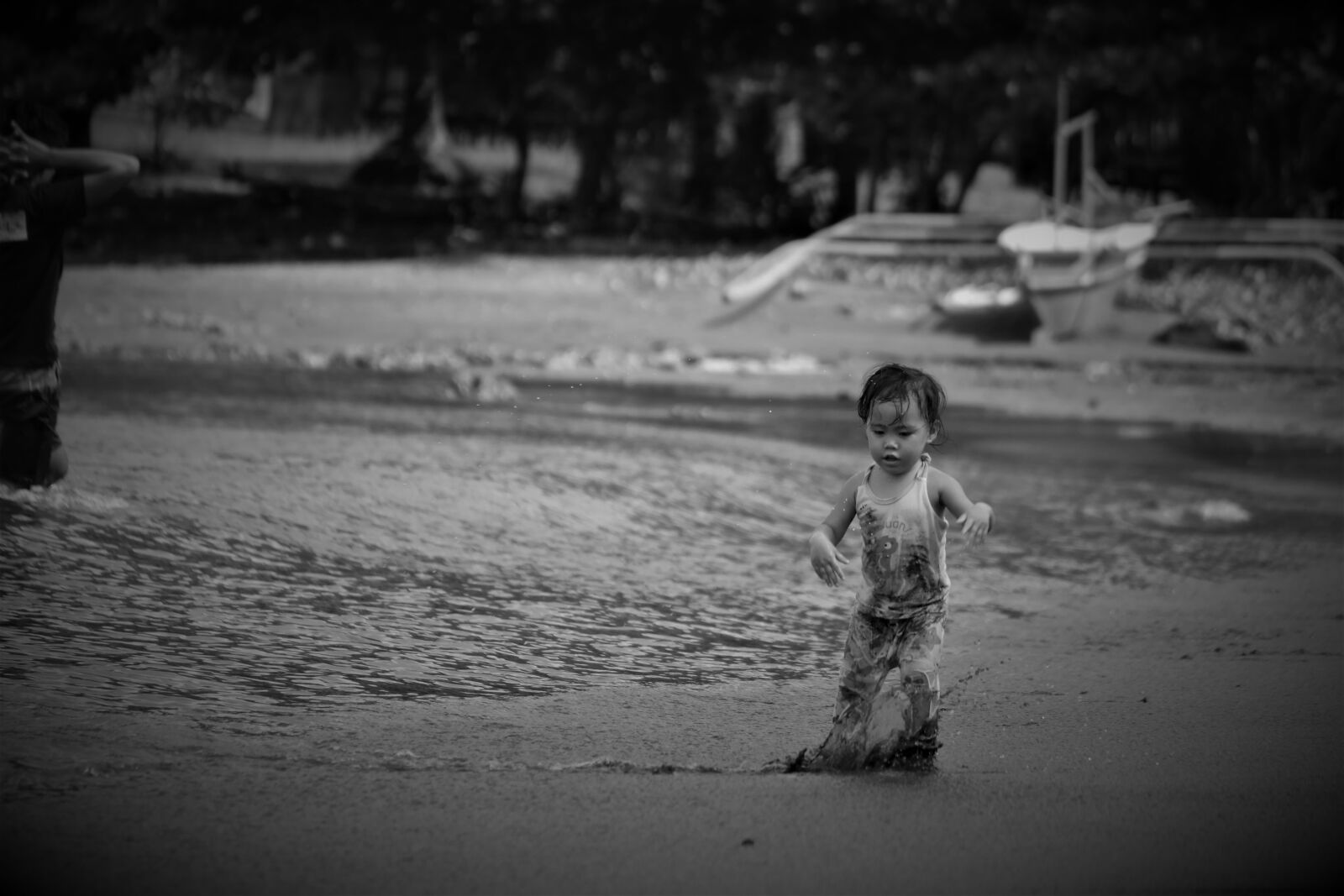 Samsung NX30 sample photo. Child, beach, sea photography
