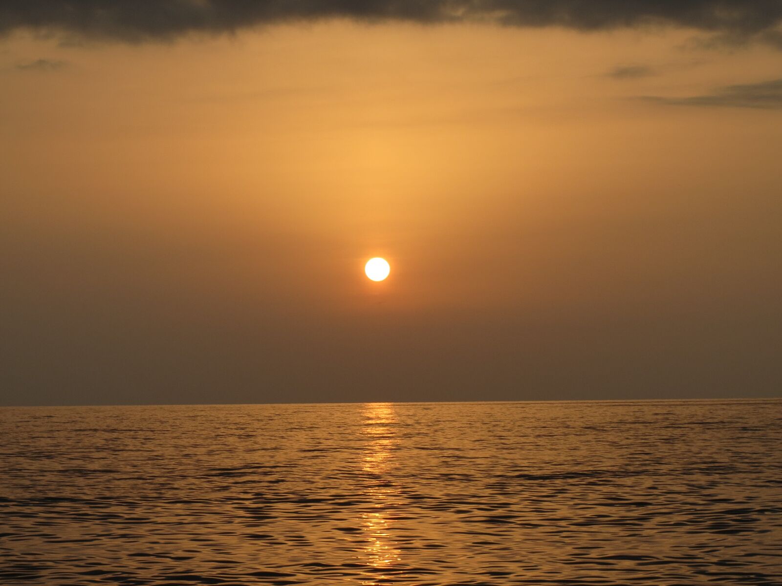 Canon PowerShot ELPH 520 HS (IXUS 500 HS / IXY 3) sample photo. Sun, sea, sunset photography