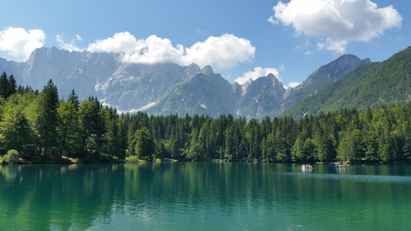 Samsung Galaxy S5 sample photo. Lake, alpine, italy photography