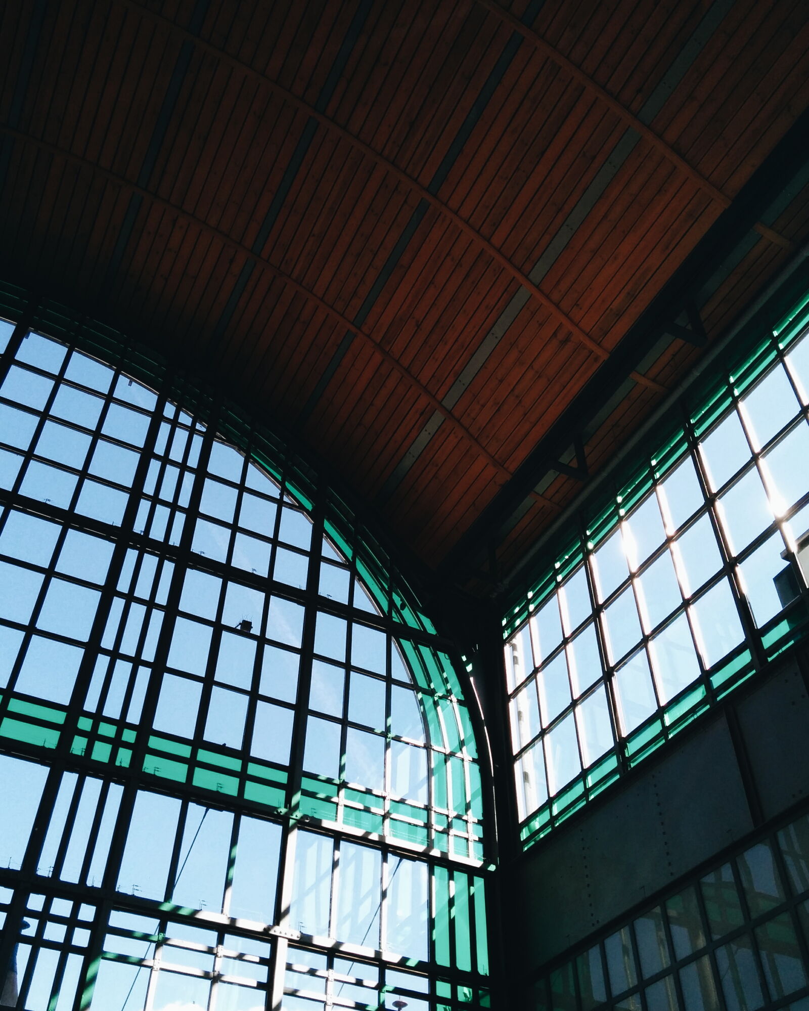 LG Nexus 5 sample photo. Architecture, city, mobile, railway photography