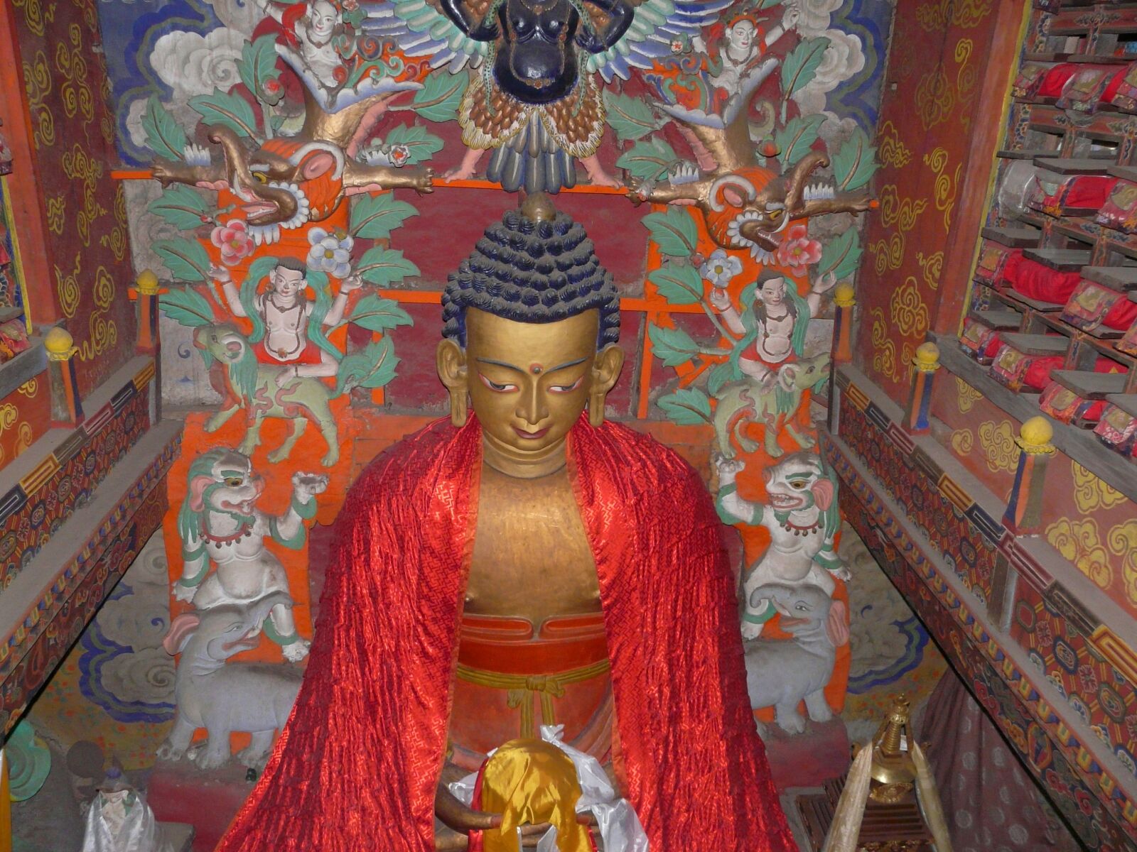 Panasonic DMC-FZ18 sample photo. Buddha, temple, buddhist photography