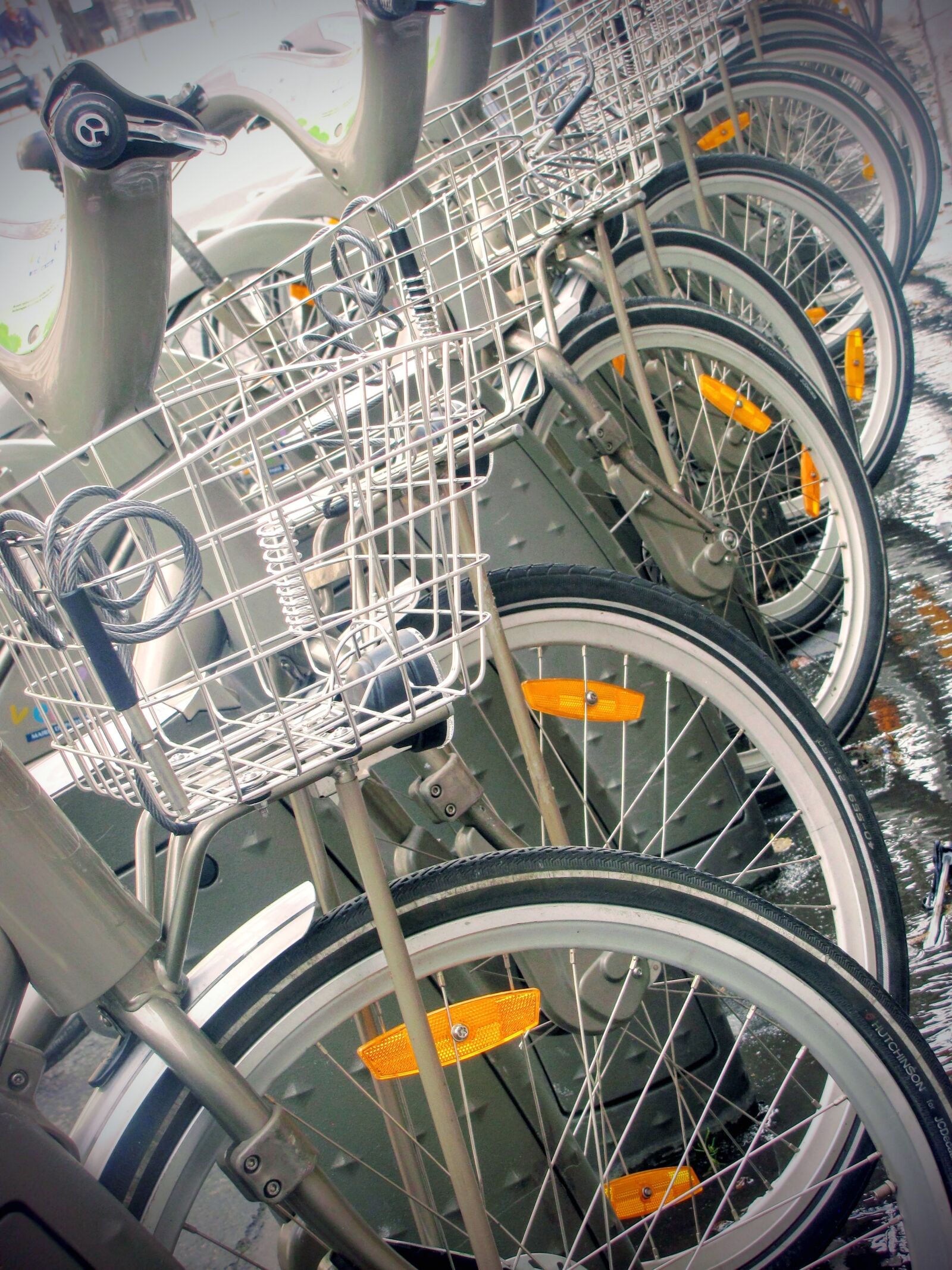 Canon PowerShot SX10 IS sample photo. Bicycle, bike, paris photography
