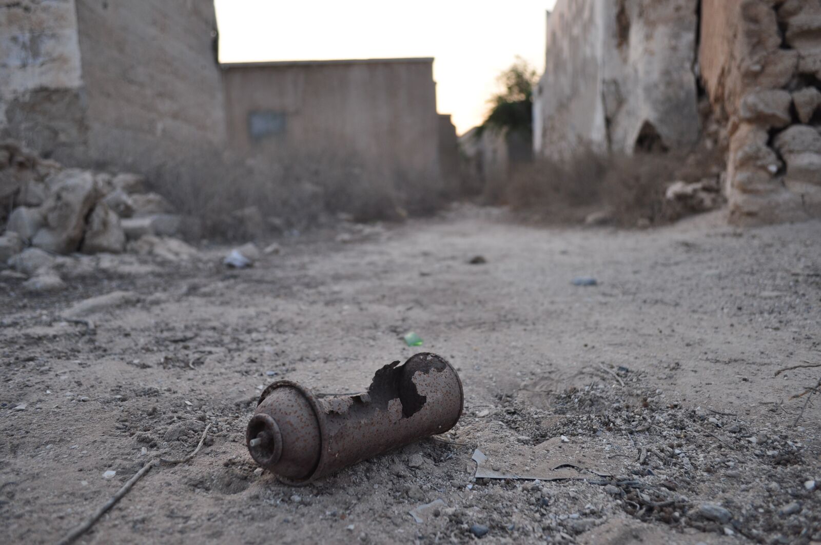 Nikon D5000 sample photo. Ghost village, jazirat al photography