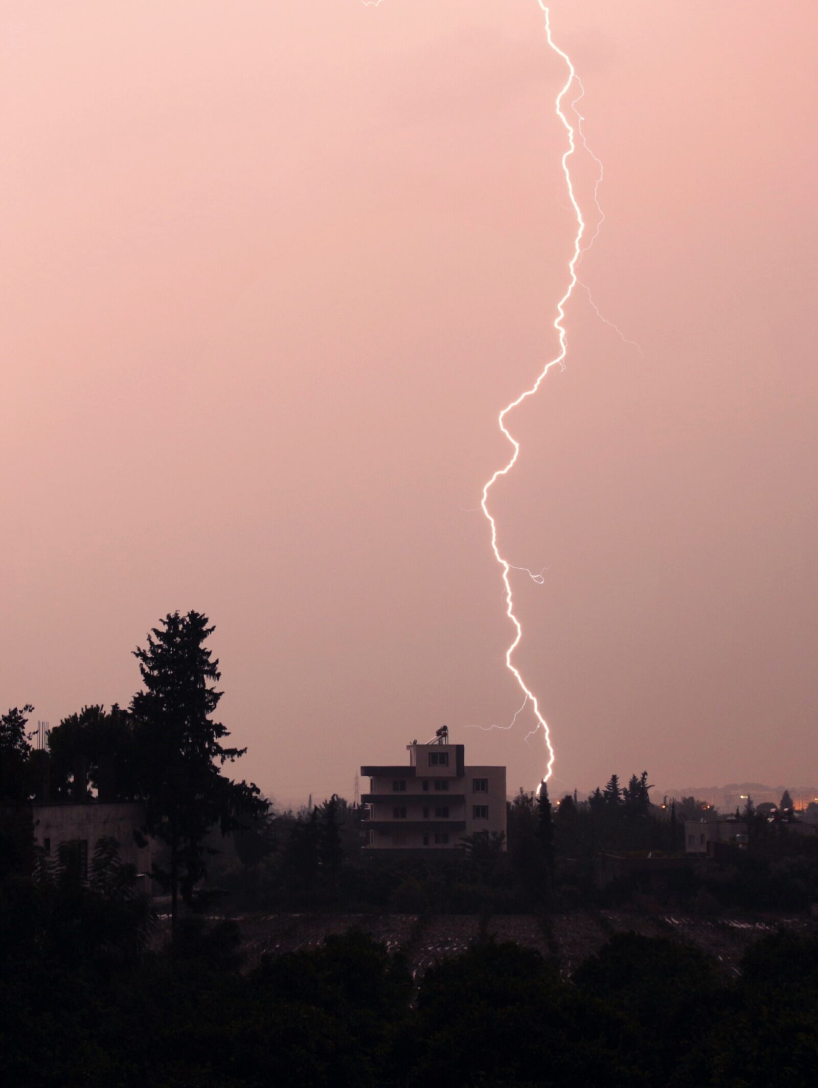 Canon EOS 650D (EOS Rebel T4i / EOS Kiss X6i) sample photo. Lightning, night, thunder photography