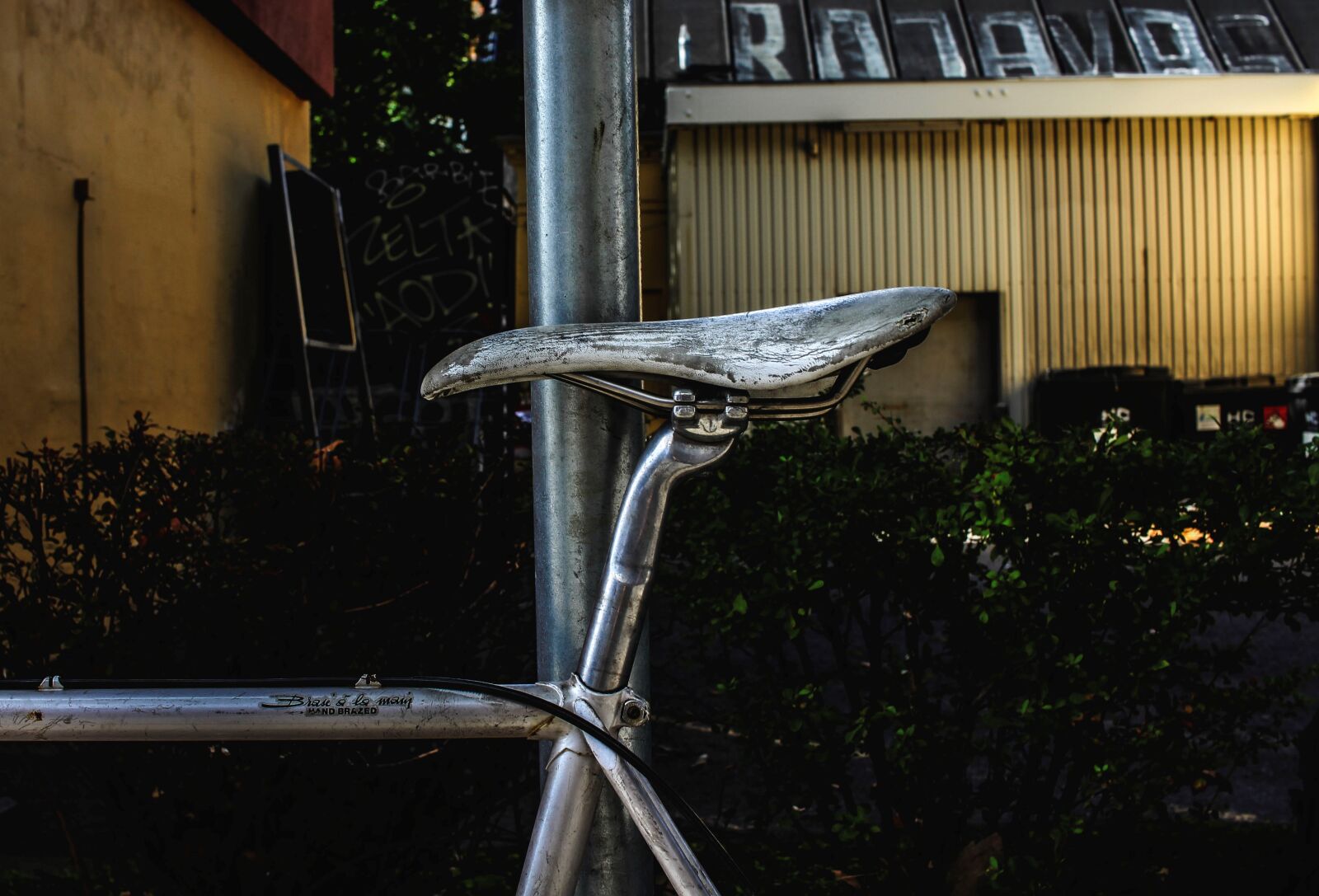 Canon EF-S 24mm F2.8 STM sample photo. Saddle, detail, silver photography