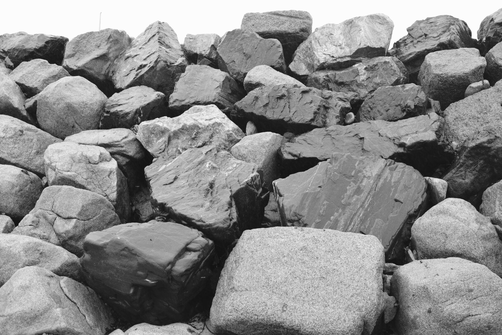 Nikon D5200 sample photo. Pebbles, coastline, beach photography
