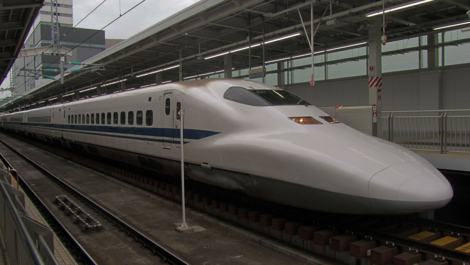 Canon PowerShot SX210 IS sample photo. Shinkansen, express train, japan photography