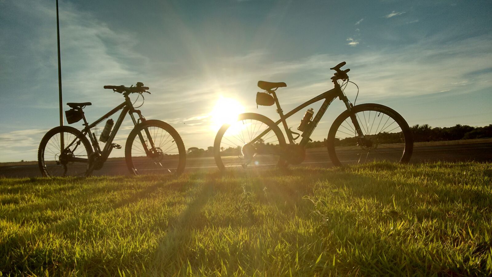 Motorola Moto G (2nd Gen) sample photo. Bicycles, by sunsets, sol photography