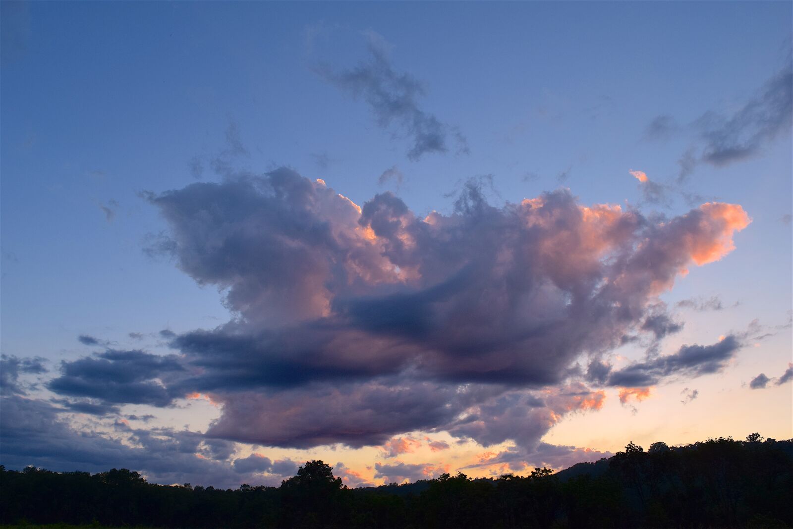 Nikon D3300 sample photo. Clouds, sky, sunset photography