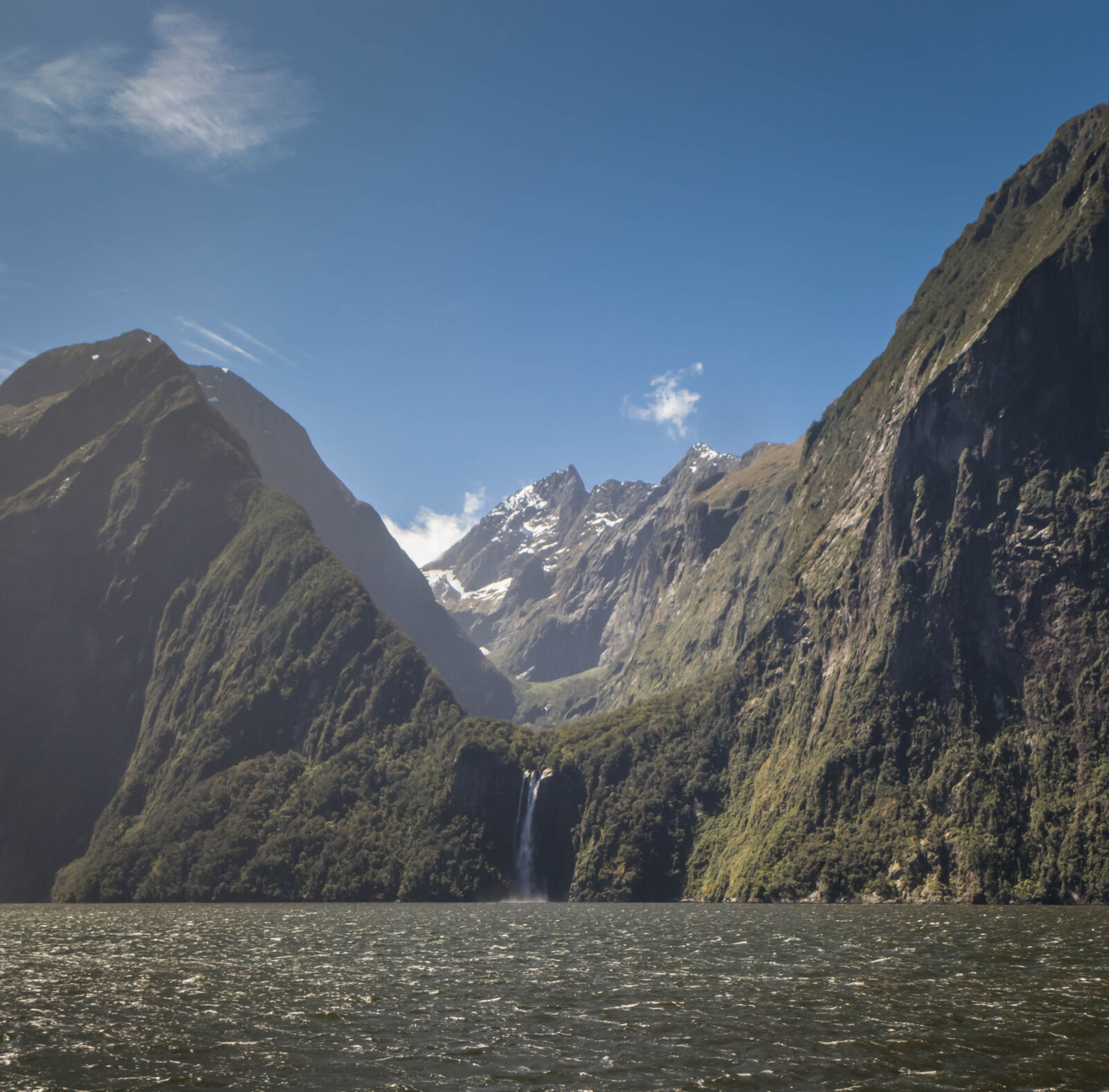 Canon EOS 60D + Canon EF-S 17-55mm F2.8 IS USM sample photo. Milford, sound, mountains, new photography