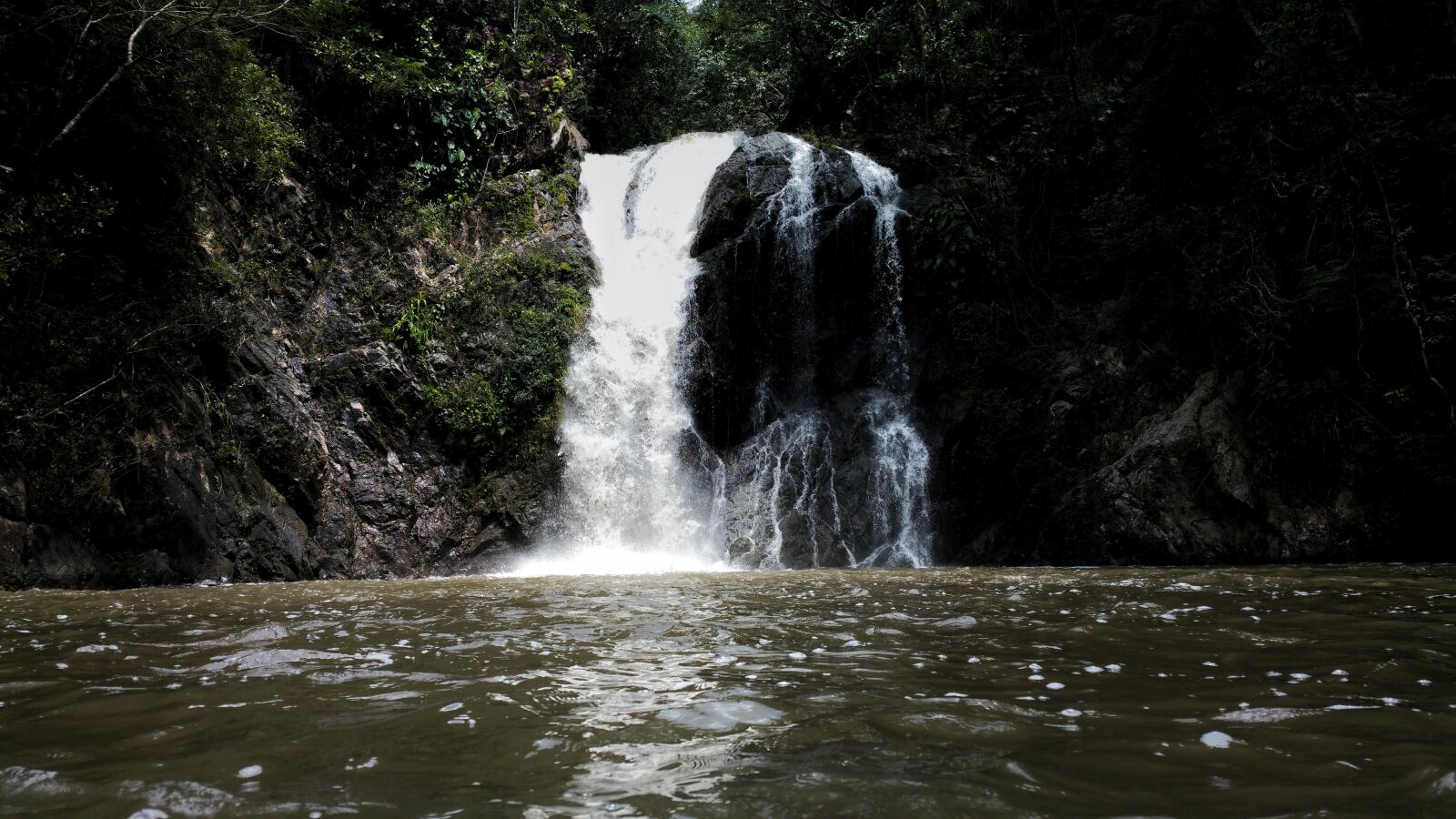 Samsung Galaxy Note4 sample photo. Waterfalls, pool, rock's photography