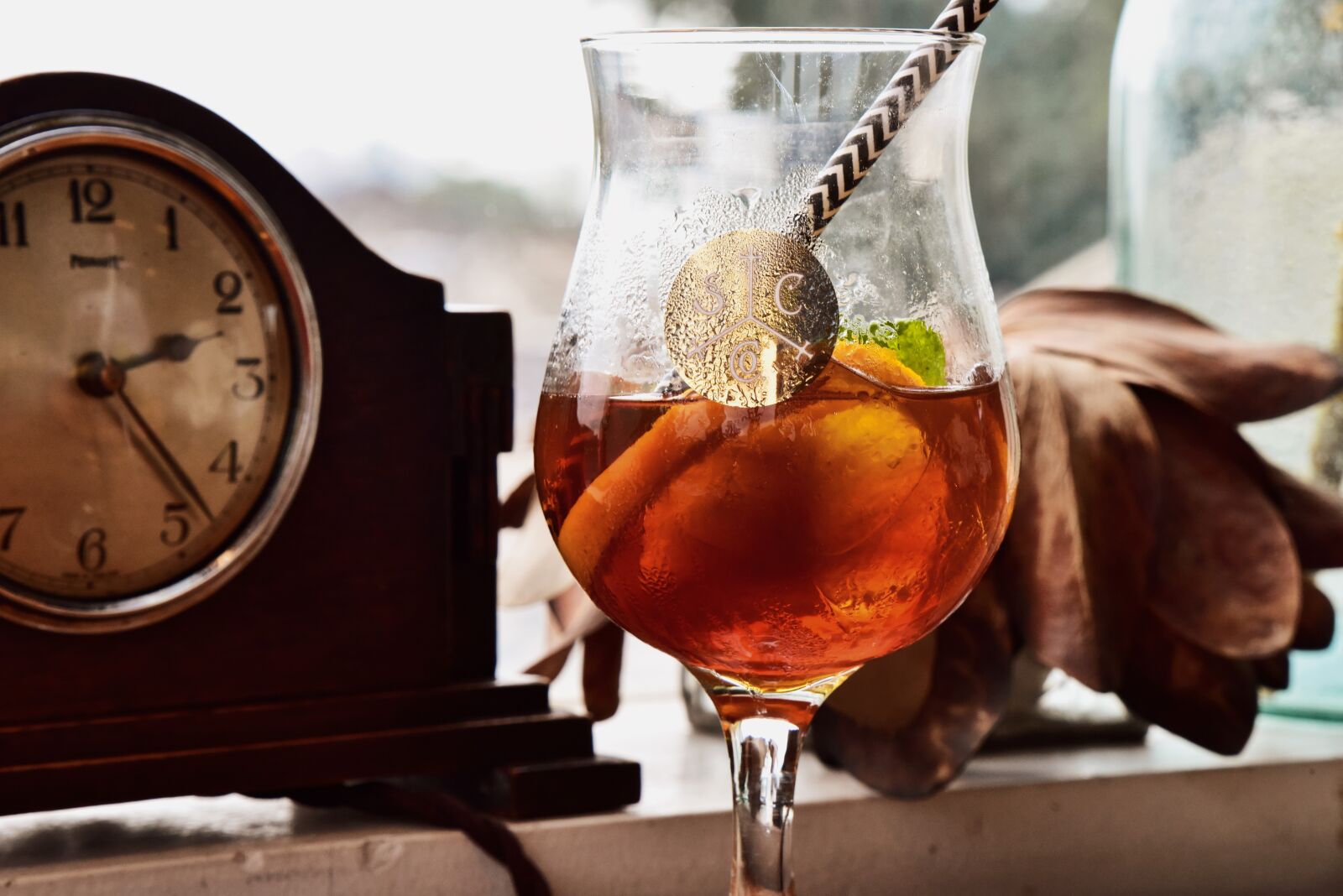Nikon D810 sample photo. Cocktail, bar, sentiment photography