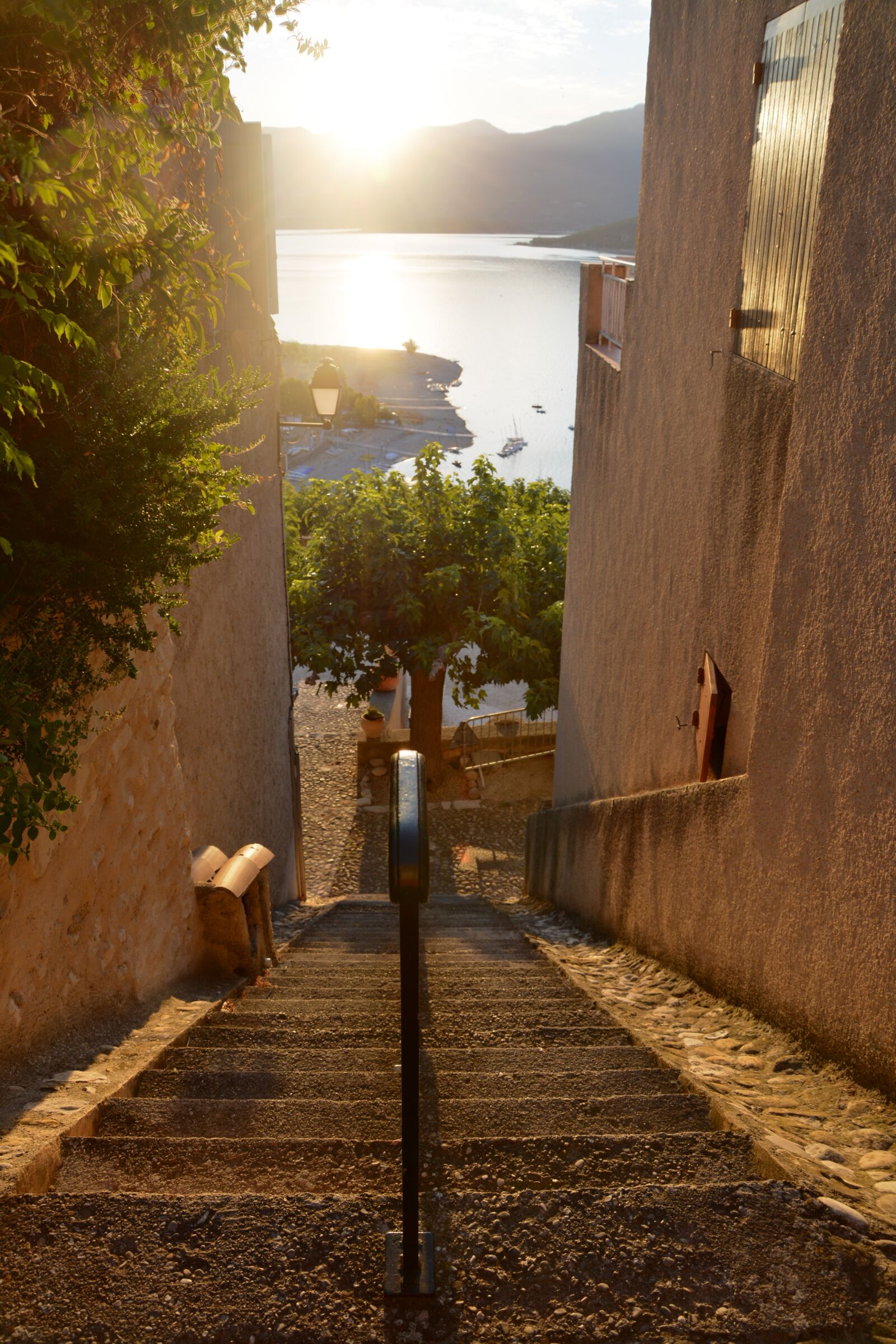 Nikon D7100 sample photo. Provence, street, staircase photography
