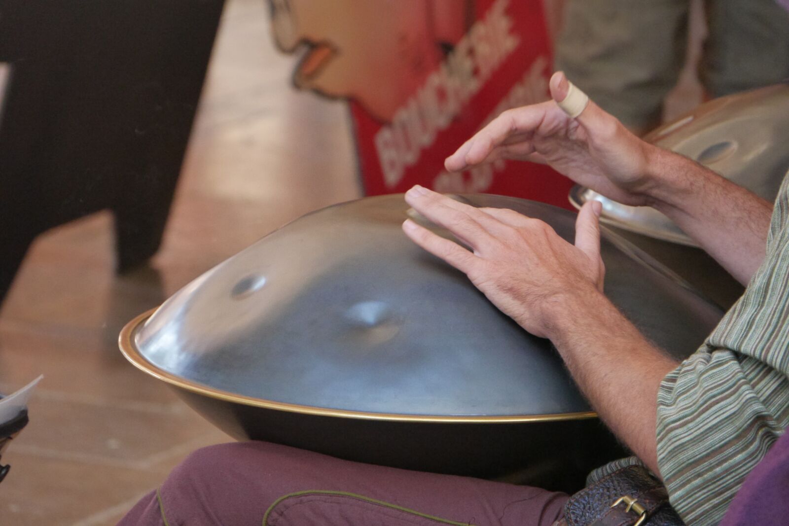 Panasonic Lumix DMC-GH3 sample photo. Instrument, music, hand photography