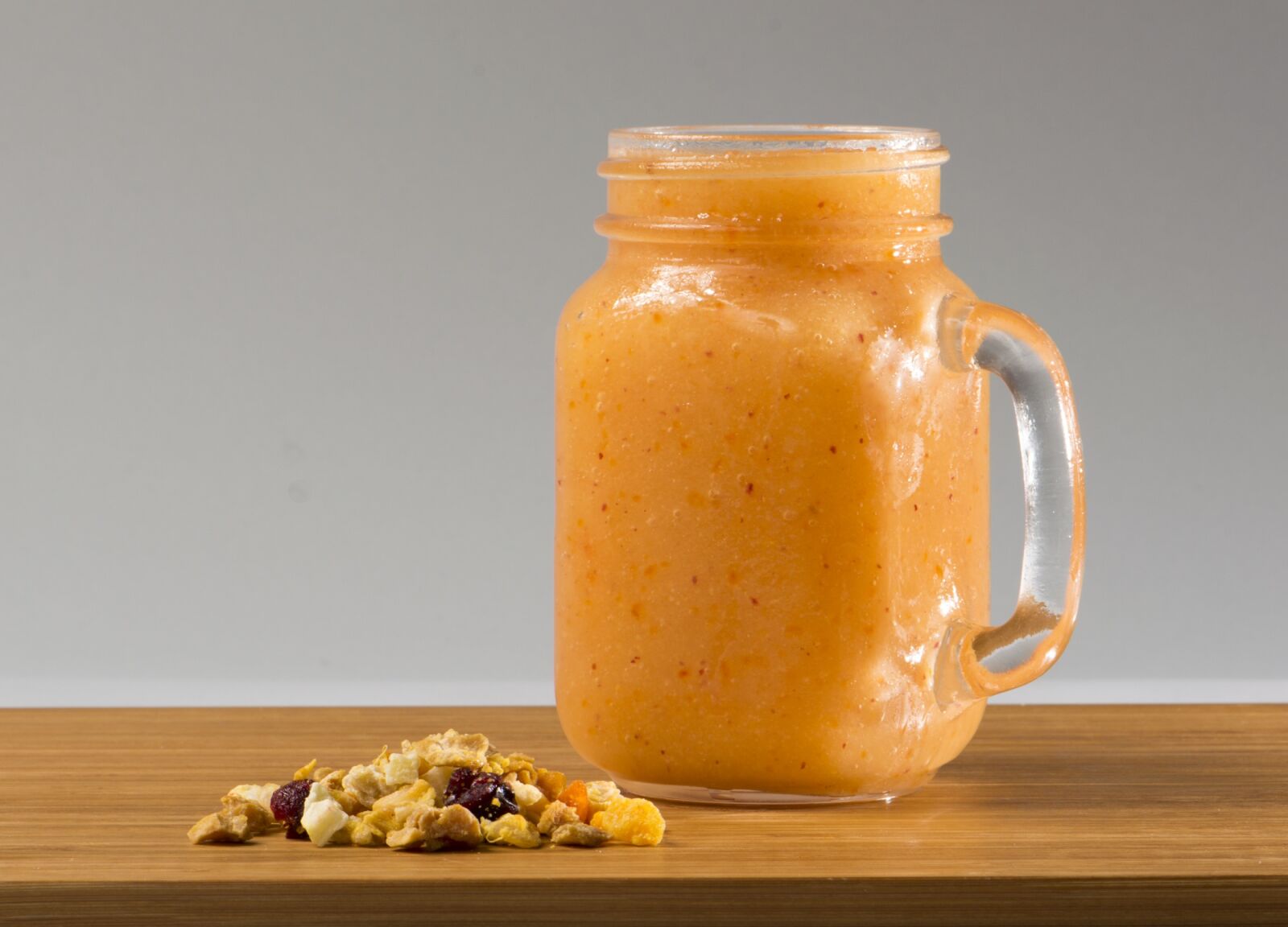 Nikon D3200 sample photo. Smoothie, mango, carambola photography