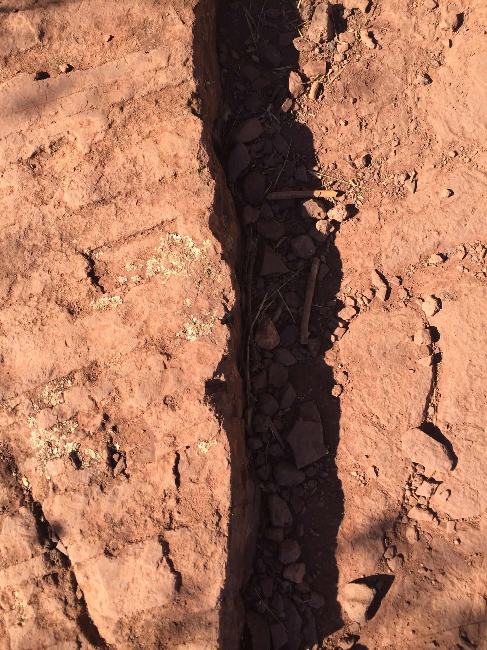 Apple iPhone 6 sample photo. Earth, background, rocks photography