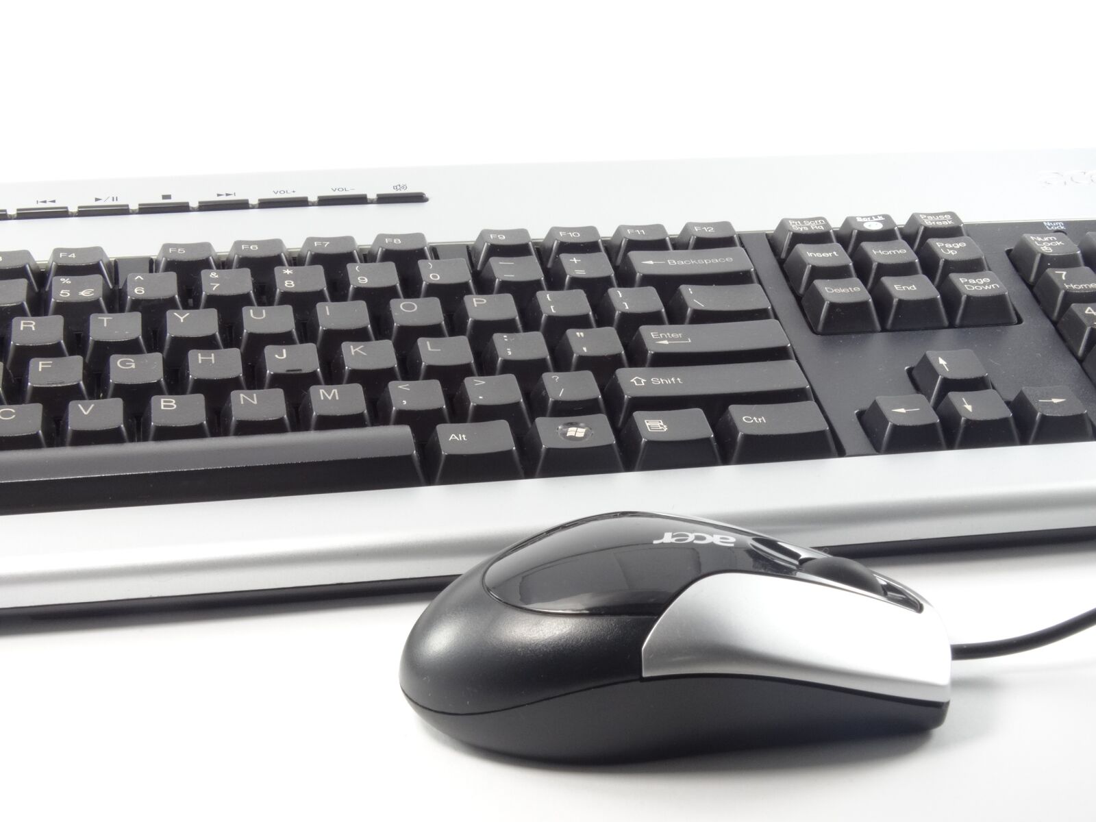 Sony Cyber-shot DSC-HX300 sample photo. Mouse, keyboard, typing photography