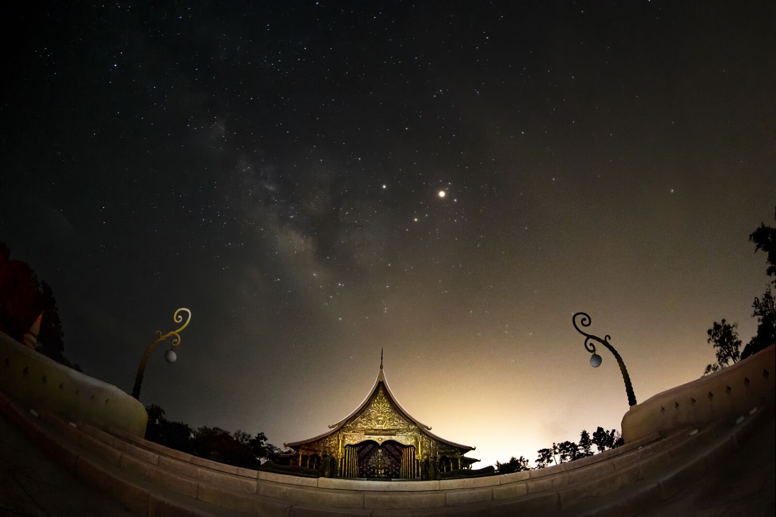 Canon EOS-1D X + Canon EF 8-15mm F4L Fisheye USM sample photo. Milky way, galaxy, space photography