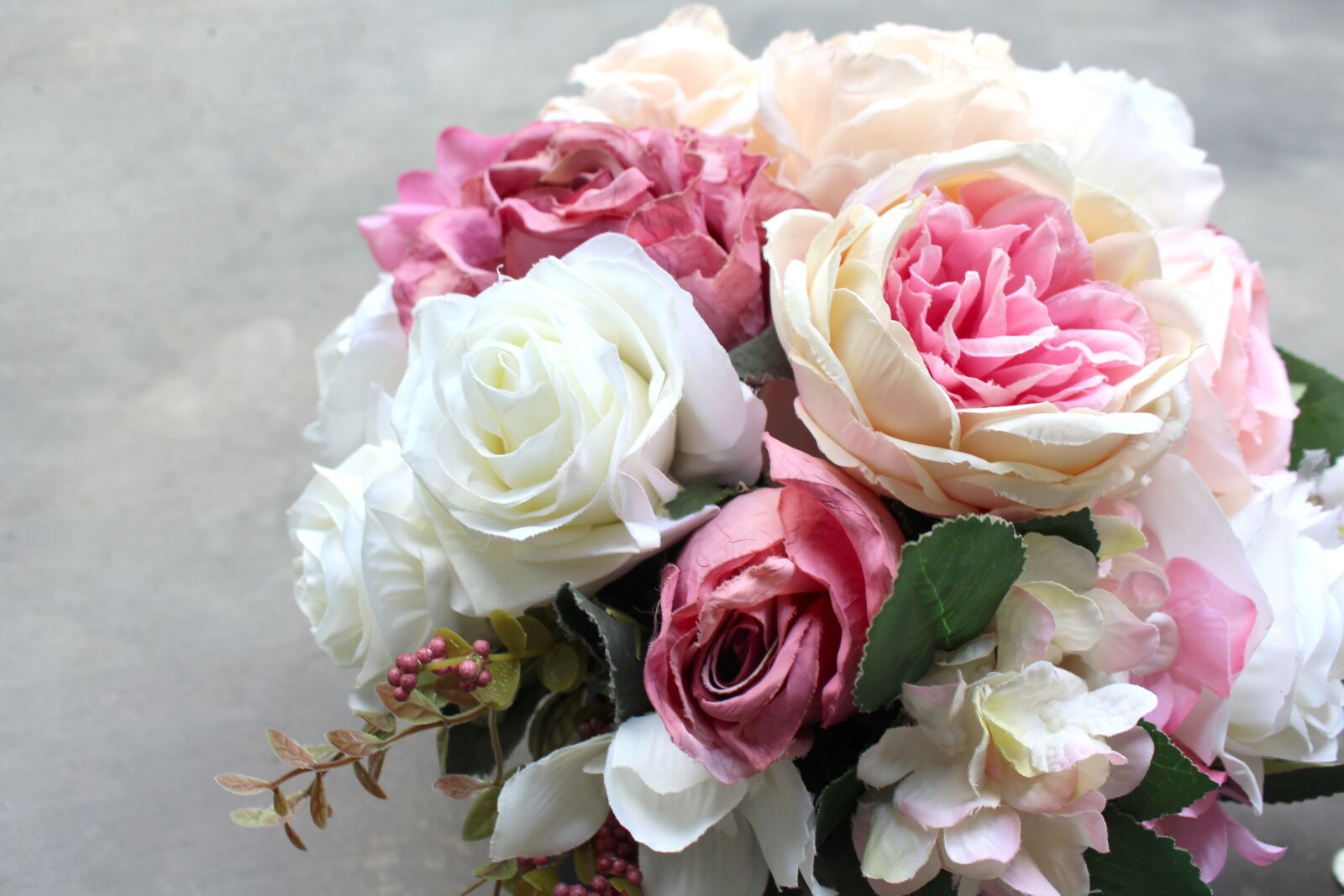 Canon EOS 700D (EOS Rebel T5i / EOS Kiss X7i) sample photo. Paper flower, natural, crepe photography