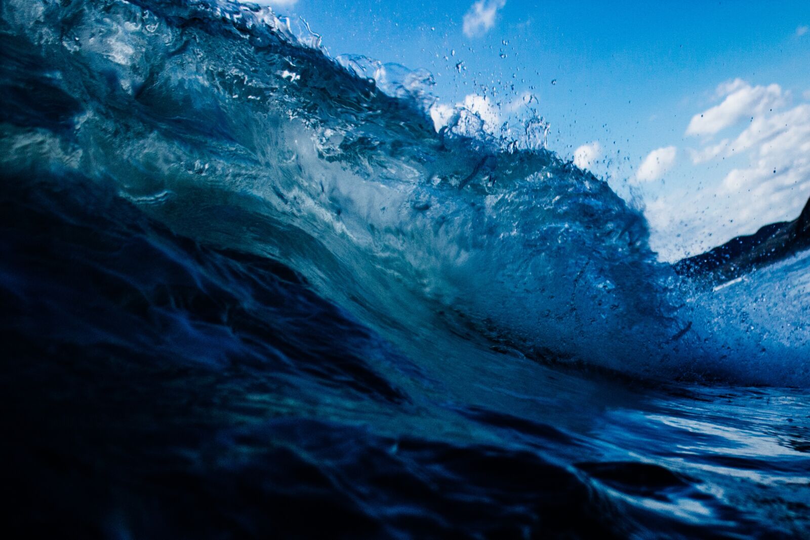 Canon EOS M sample photo. Blue, wave, water photography