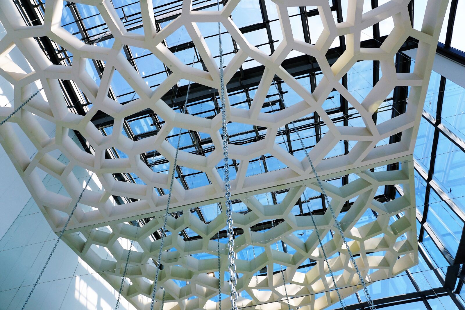Sony ILCA-77M2 + Sony DT 16-50mm F2.8 SSM sample photo. Glass, architecture, house photography