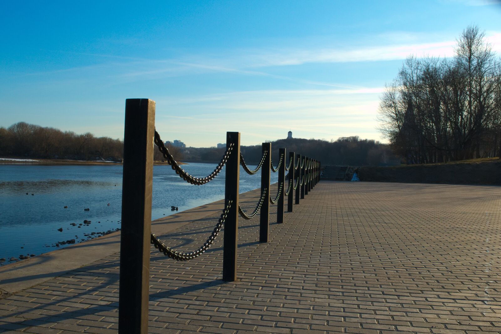 Nikon D3100 sample photo. River, beach, chain photography