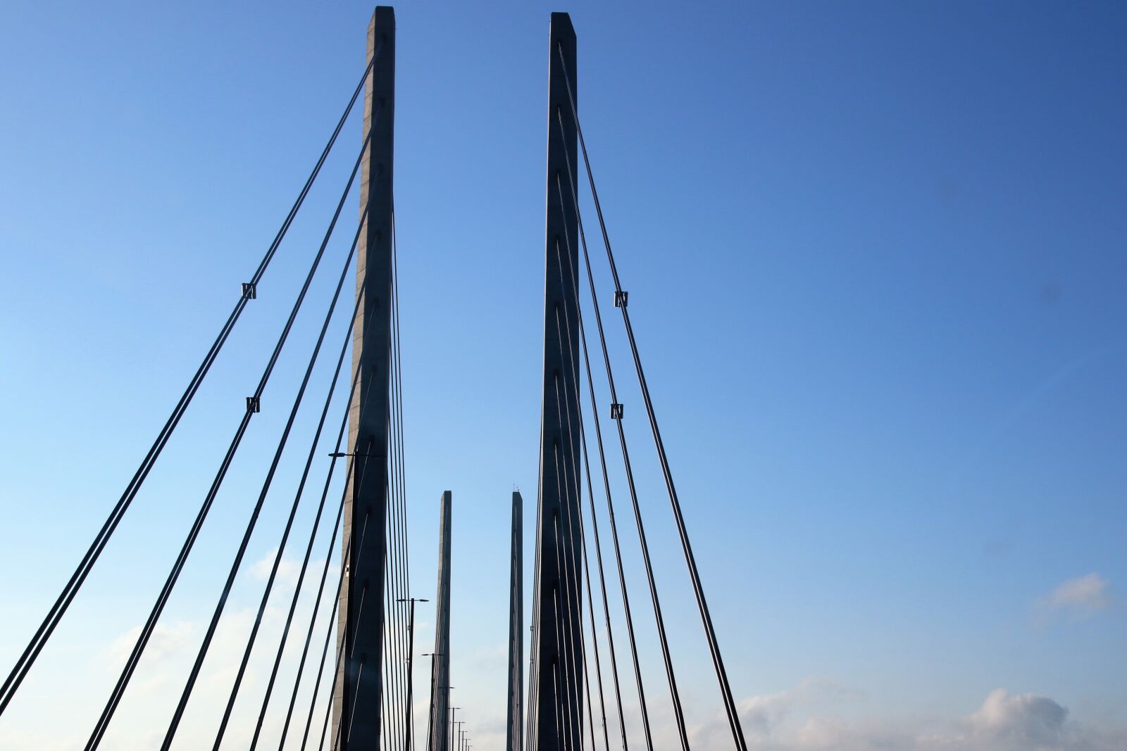 Canon EOS 7D Mark II sample photo. Blue, sky, border, bridge photography