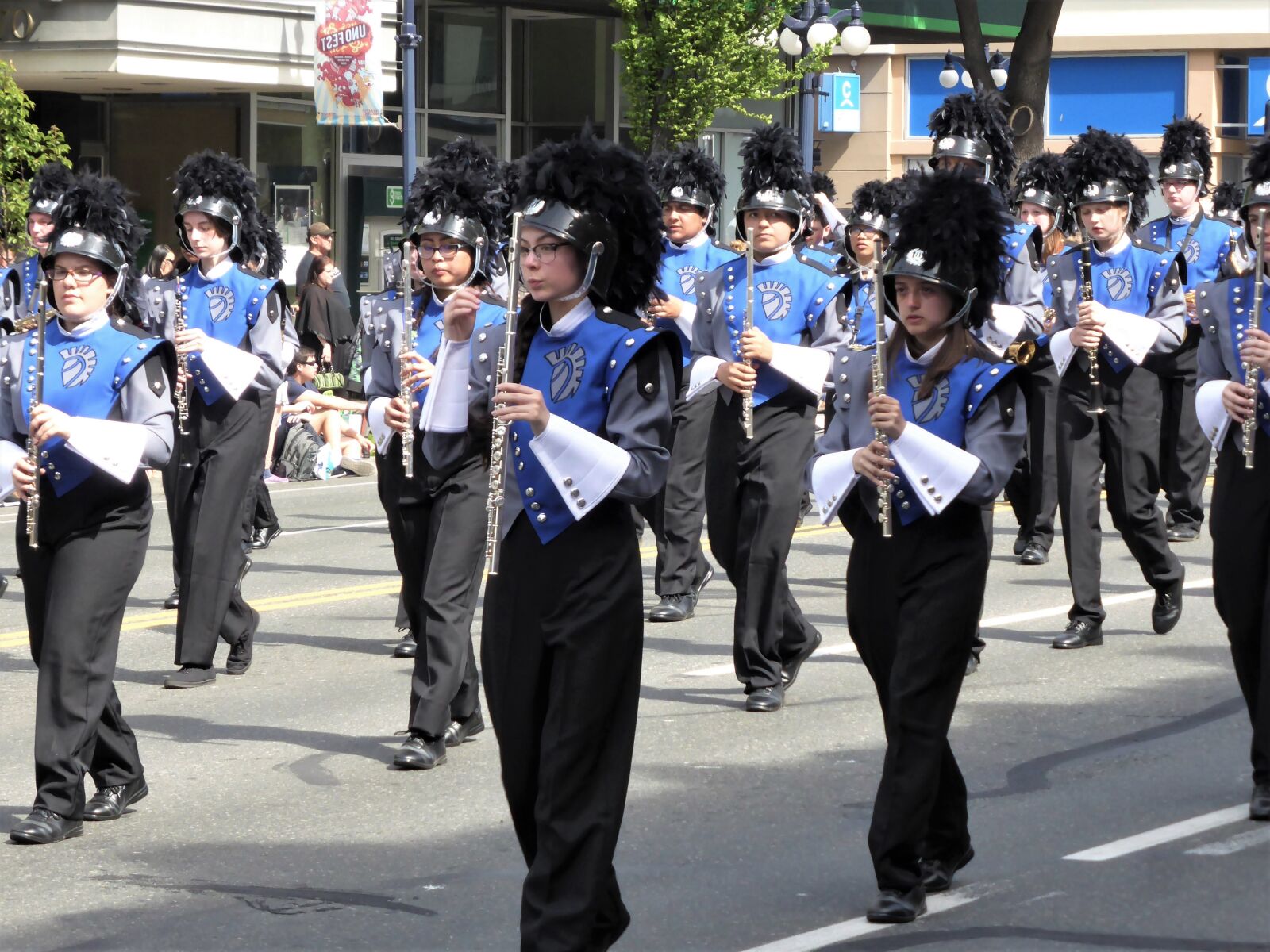 Panasonic Lumix DMC-ZS30 (Lumix DMC-TZ40) sample photo. Fanfare, music, parade photography