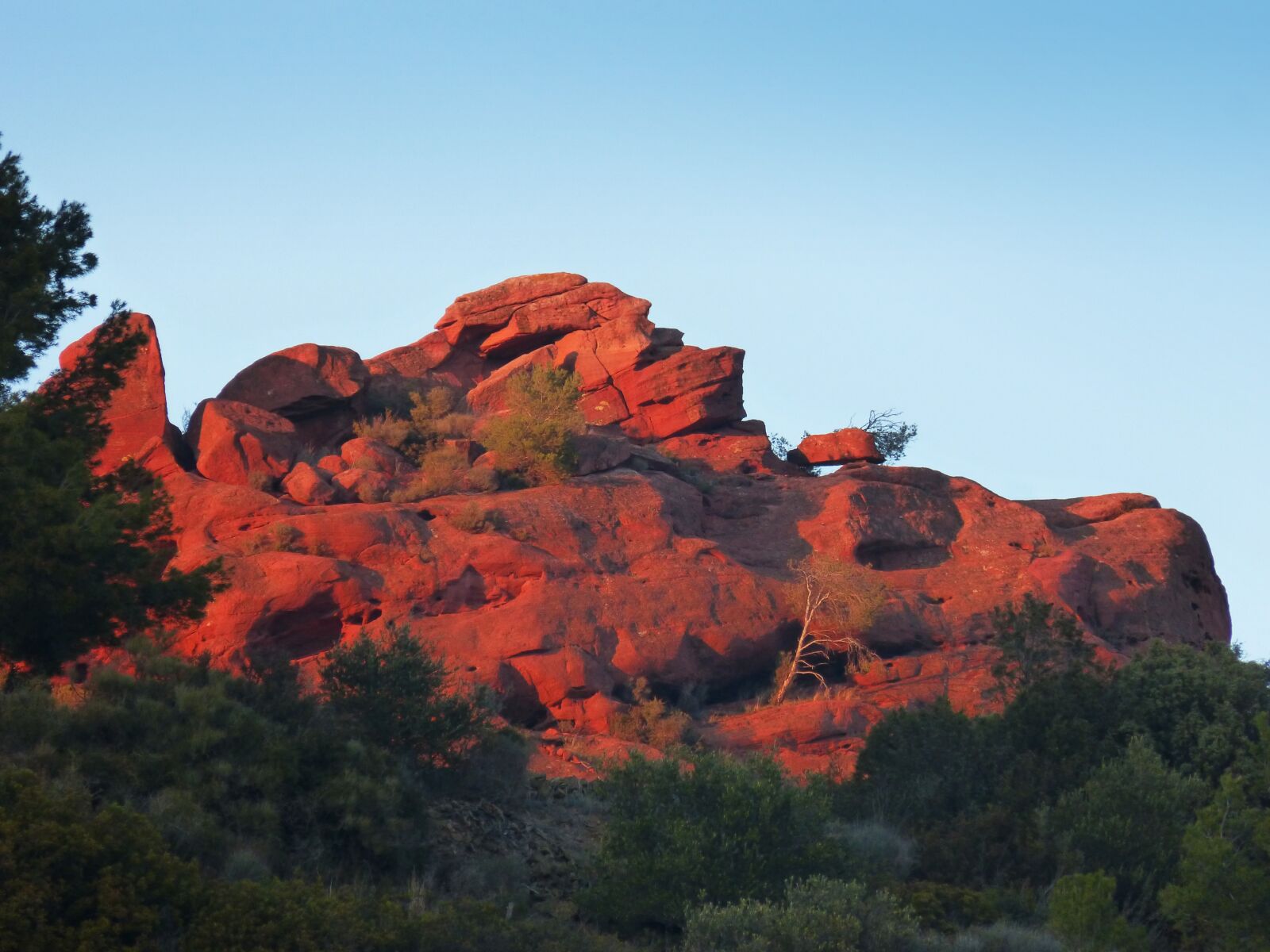 Panasonic DMC-FZ62 sample photo. Mountain, red sandstone, red photography