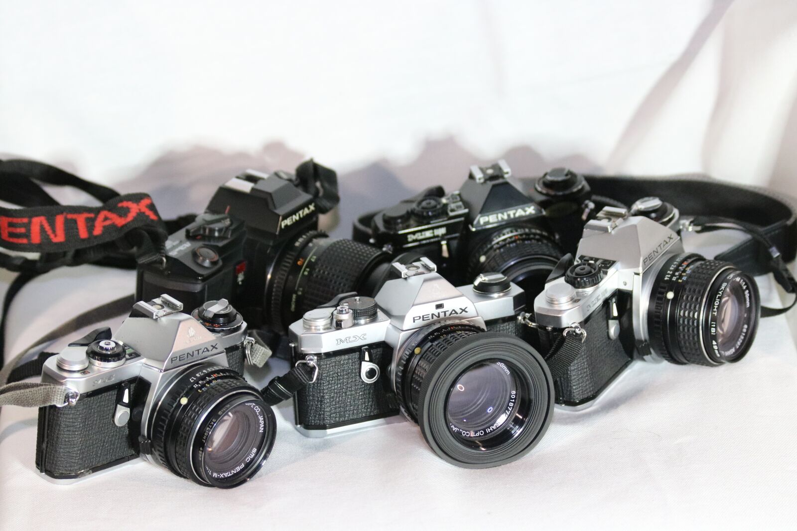 Canon EF 70-300mm F4-5.6 IS USM sample photo. Camera, fan laundry service photography