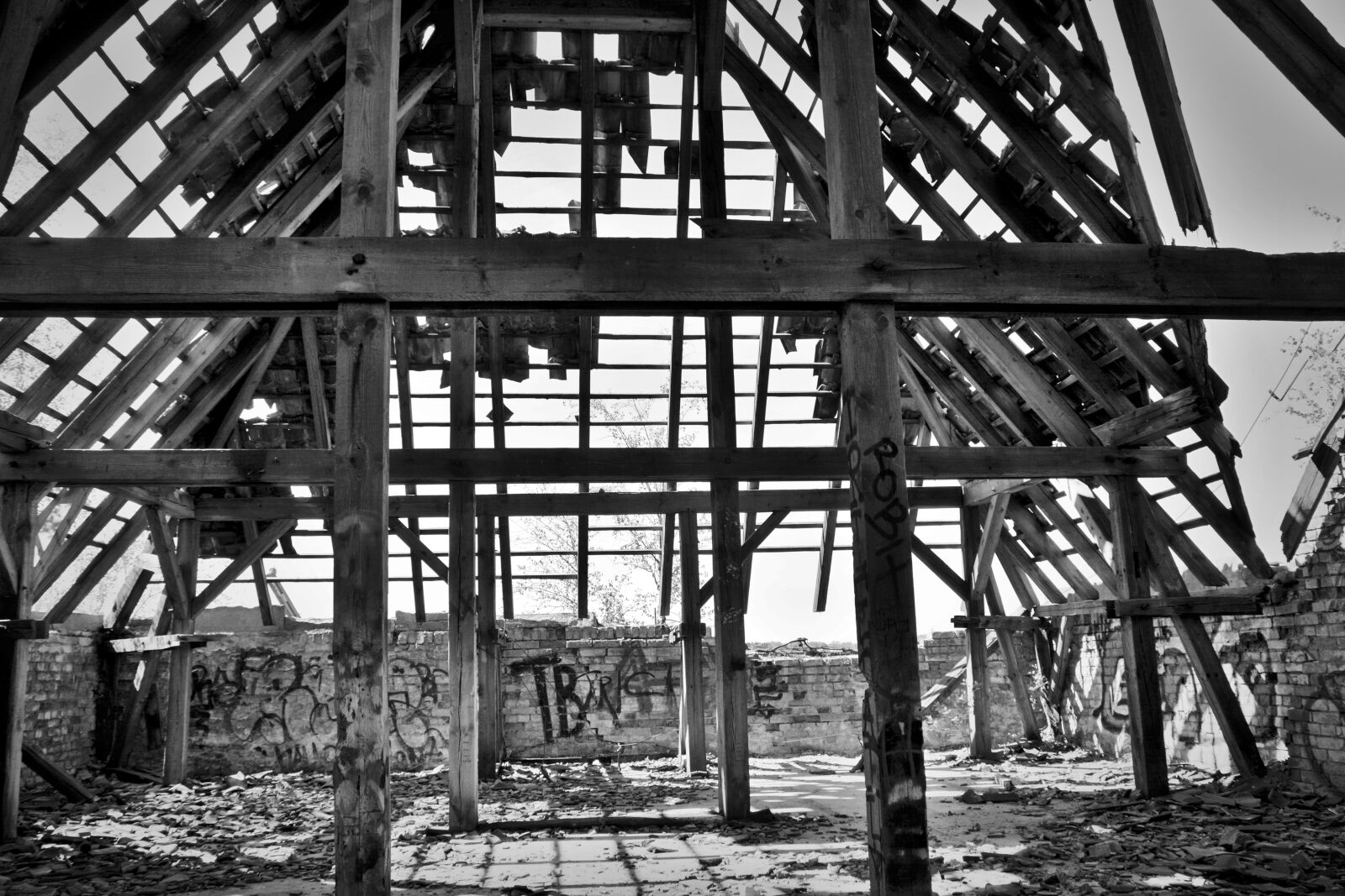 Nikon D5200 sample photo. Lost places, ruin, roof photography