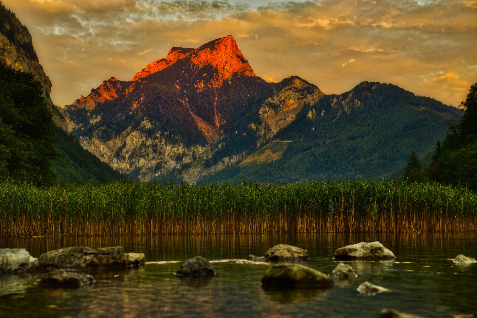 Canon 18-35mm F1.8 DC HSM | Art 013 sample photo. Leopold steinersee, lake, water photography