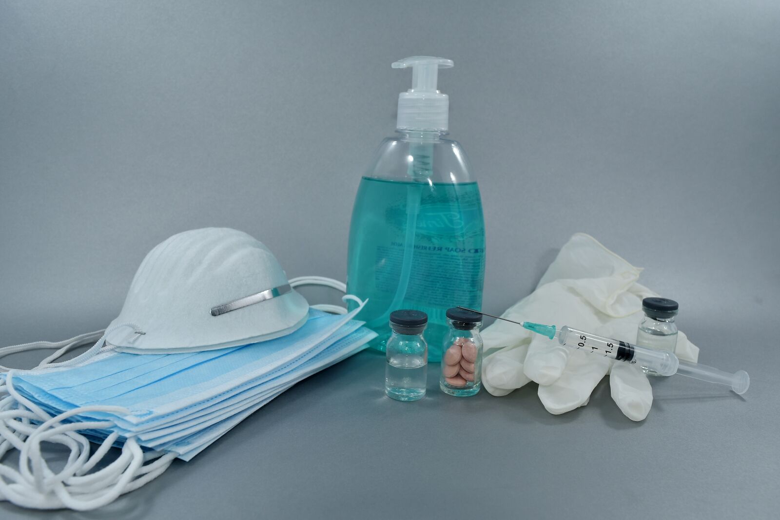 Nikon D5500 sample photo. Cure, face mask, liquid photography